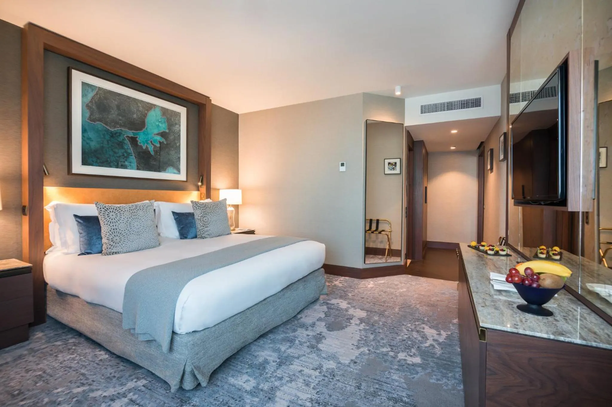 Photo of the whole room, Bed in InterContinental Lisbon by IHG