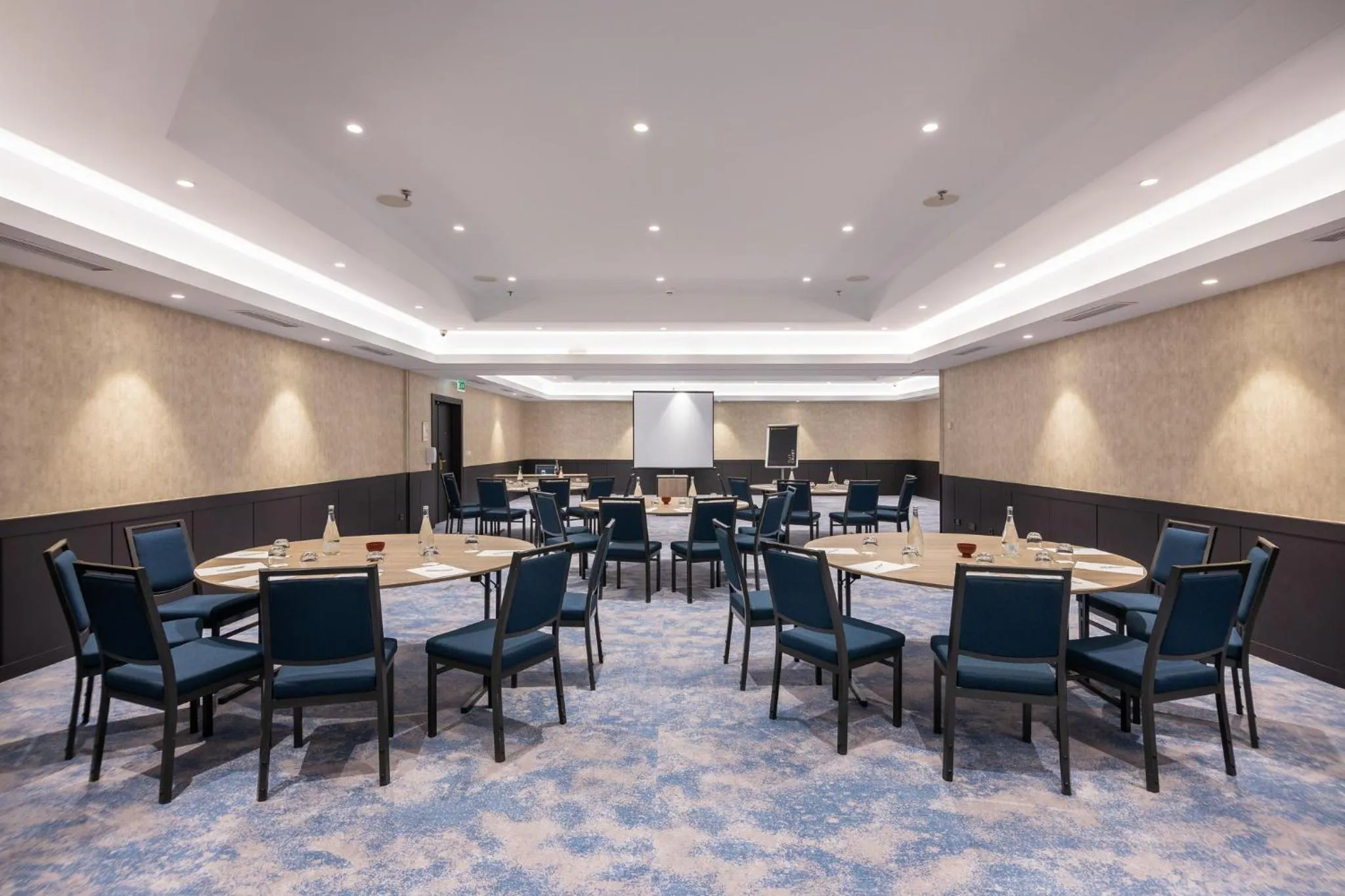 Meeting/conference room in InterContinental Lisbon by IHG