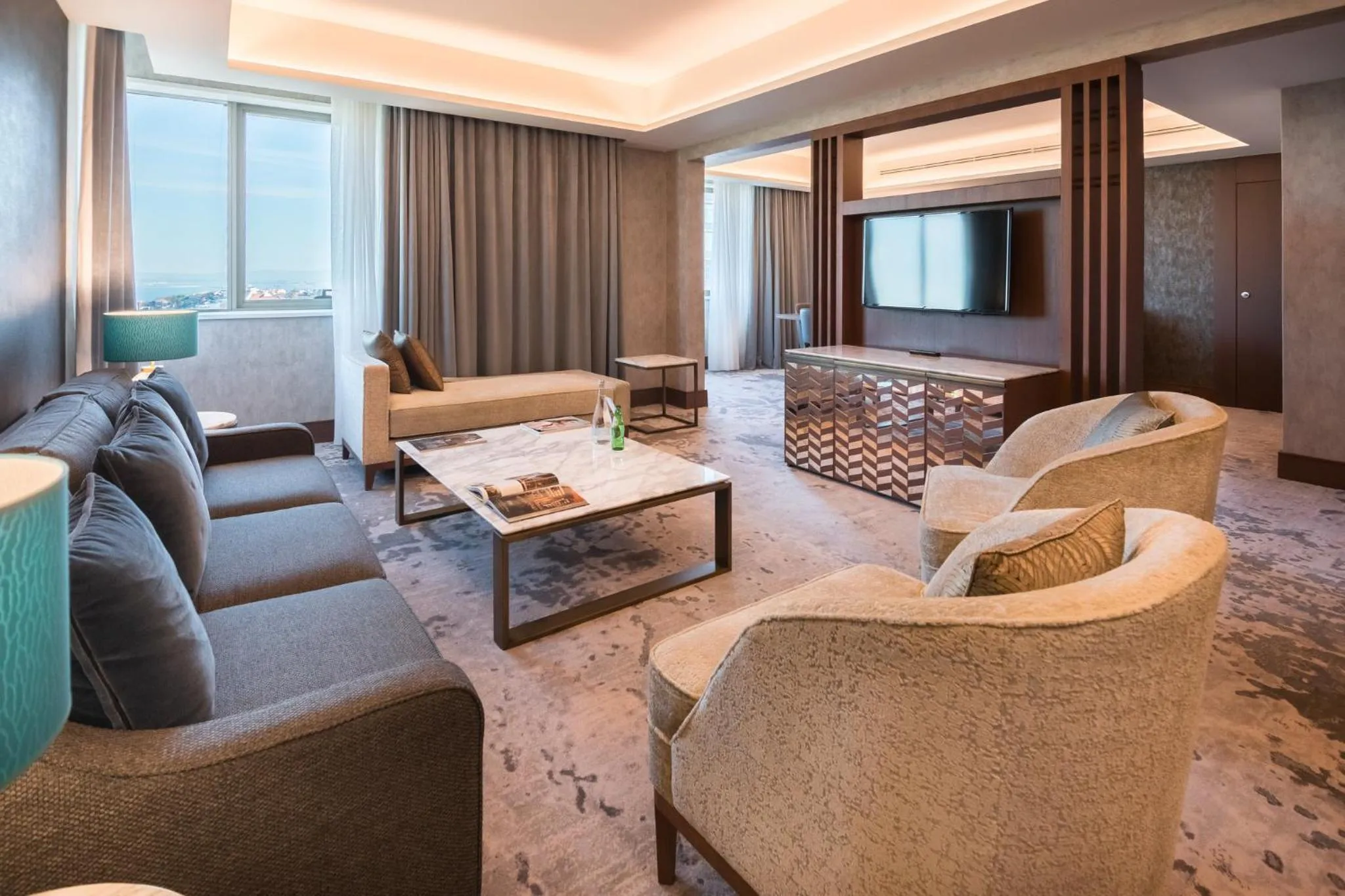 Photo of the whole room in InterContinental Lisbon by IHG