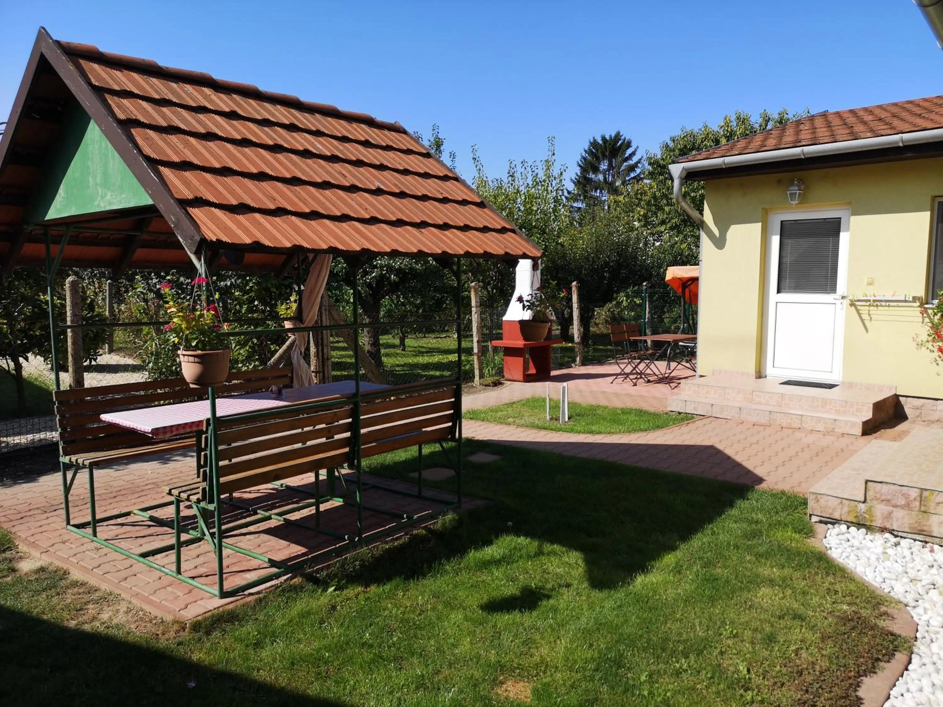 Property building in Apartman Kaszás Garden