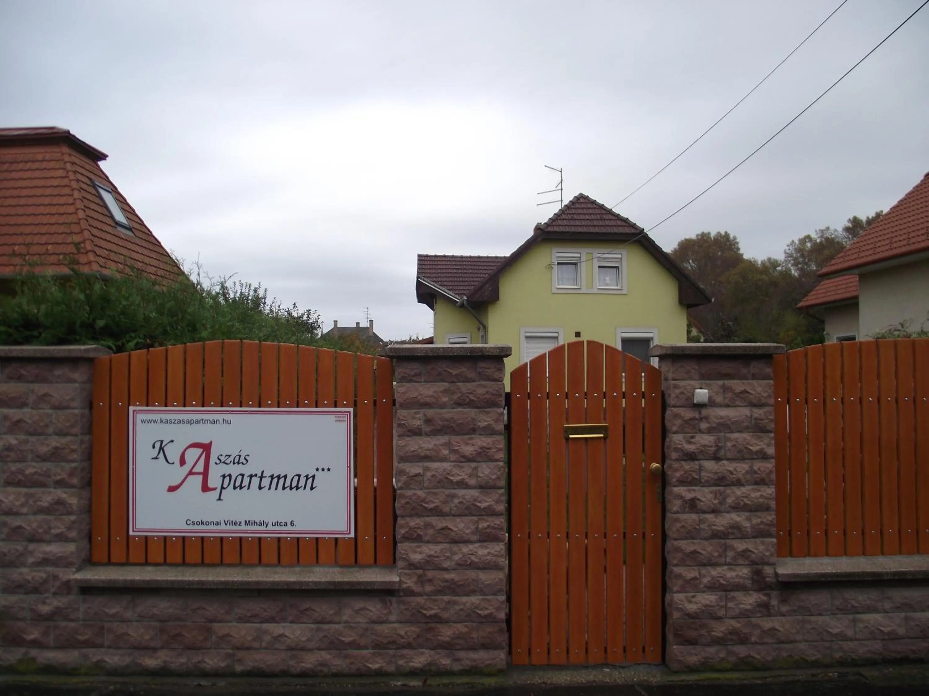 Facade/entrance in Apartman Kaszás Garden