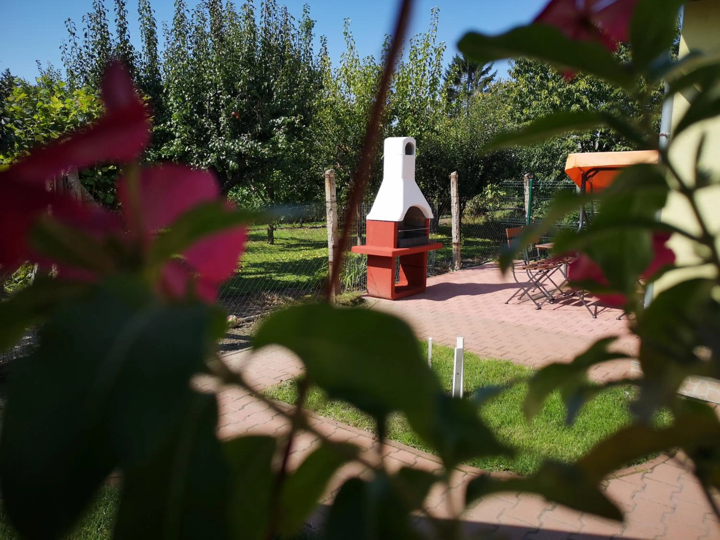 Spring in Apartman Kaszás Garden