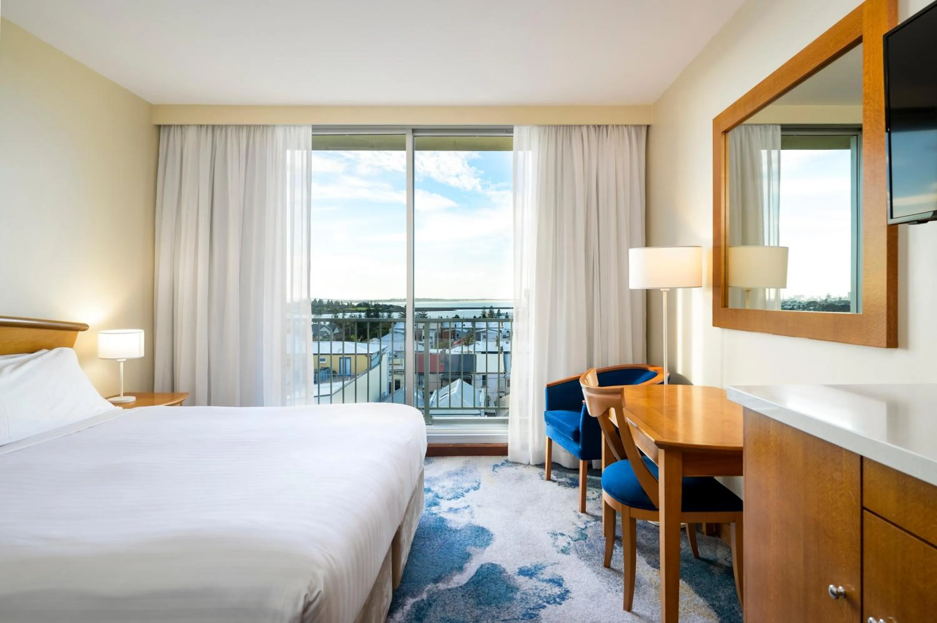 View (from property/room), Bed in Noah's On the Beach