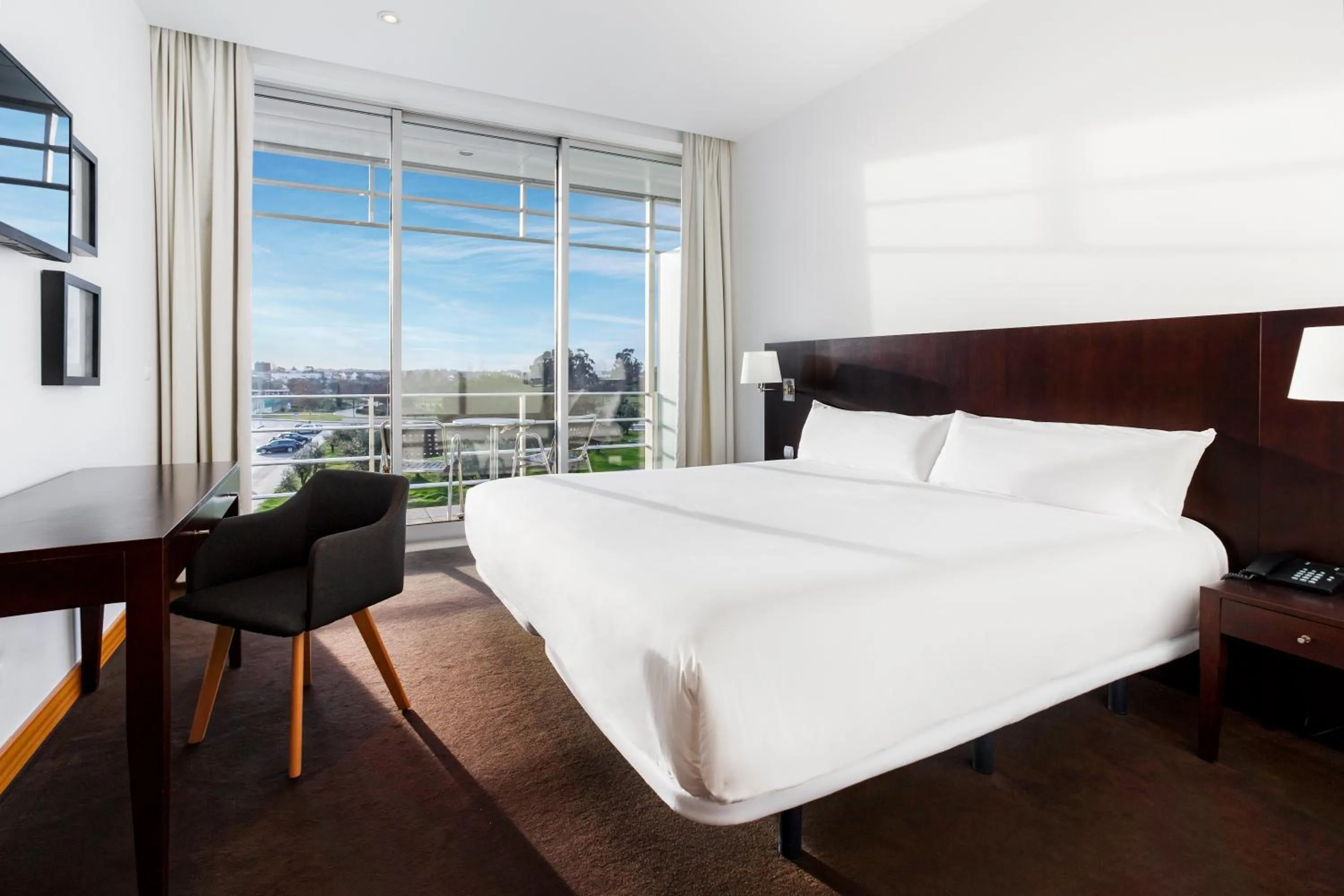 Bed in B&B HOTEL Cantanhede Coimbra