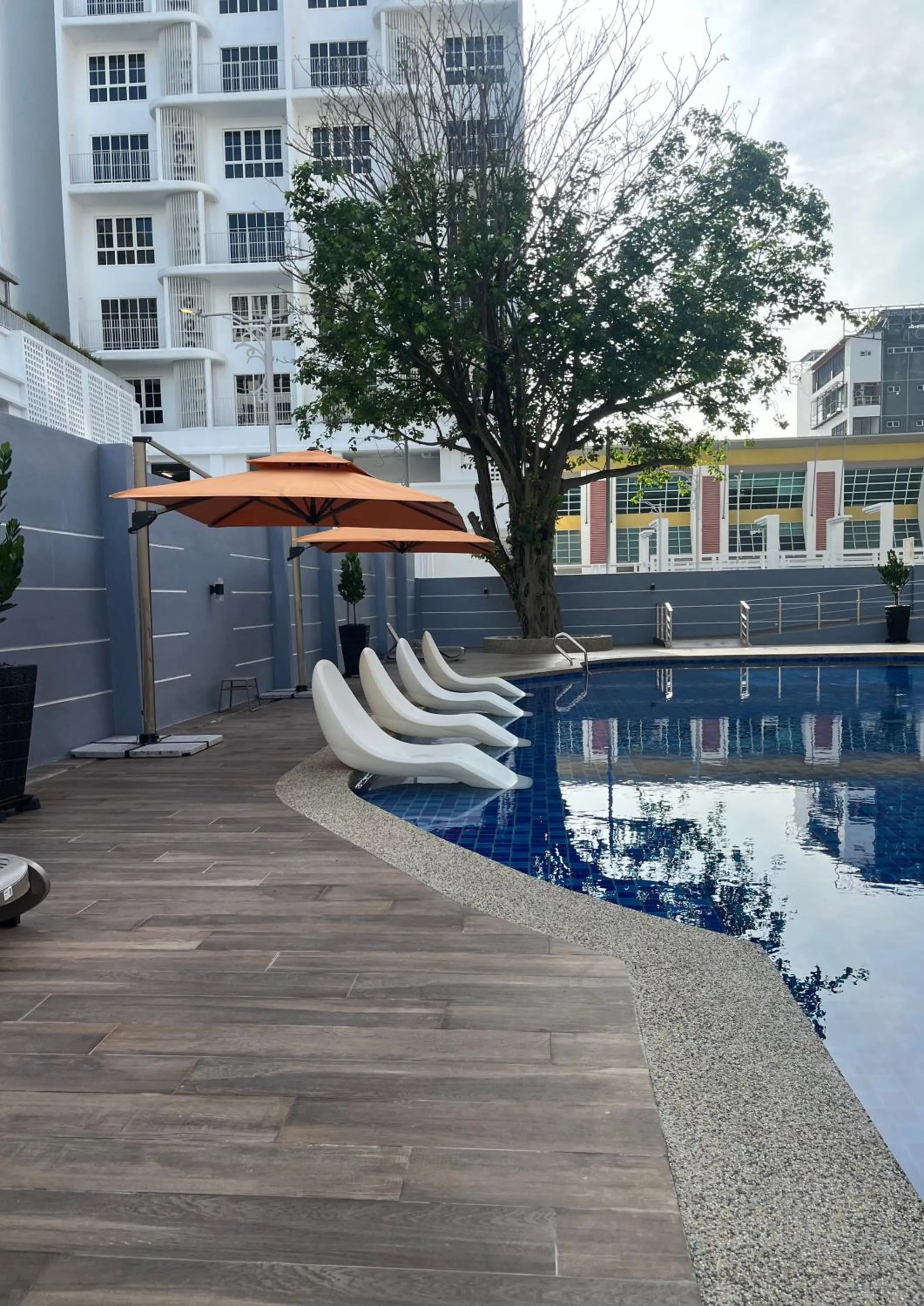 Swimming pool in Impiana Hotel Ipoh