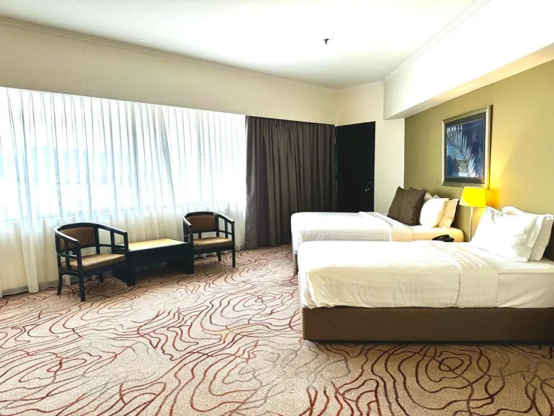 Bedroom, Bed in Impiana Hotel Ipoh