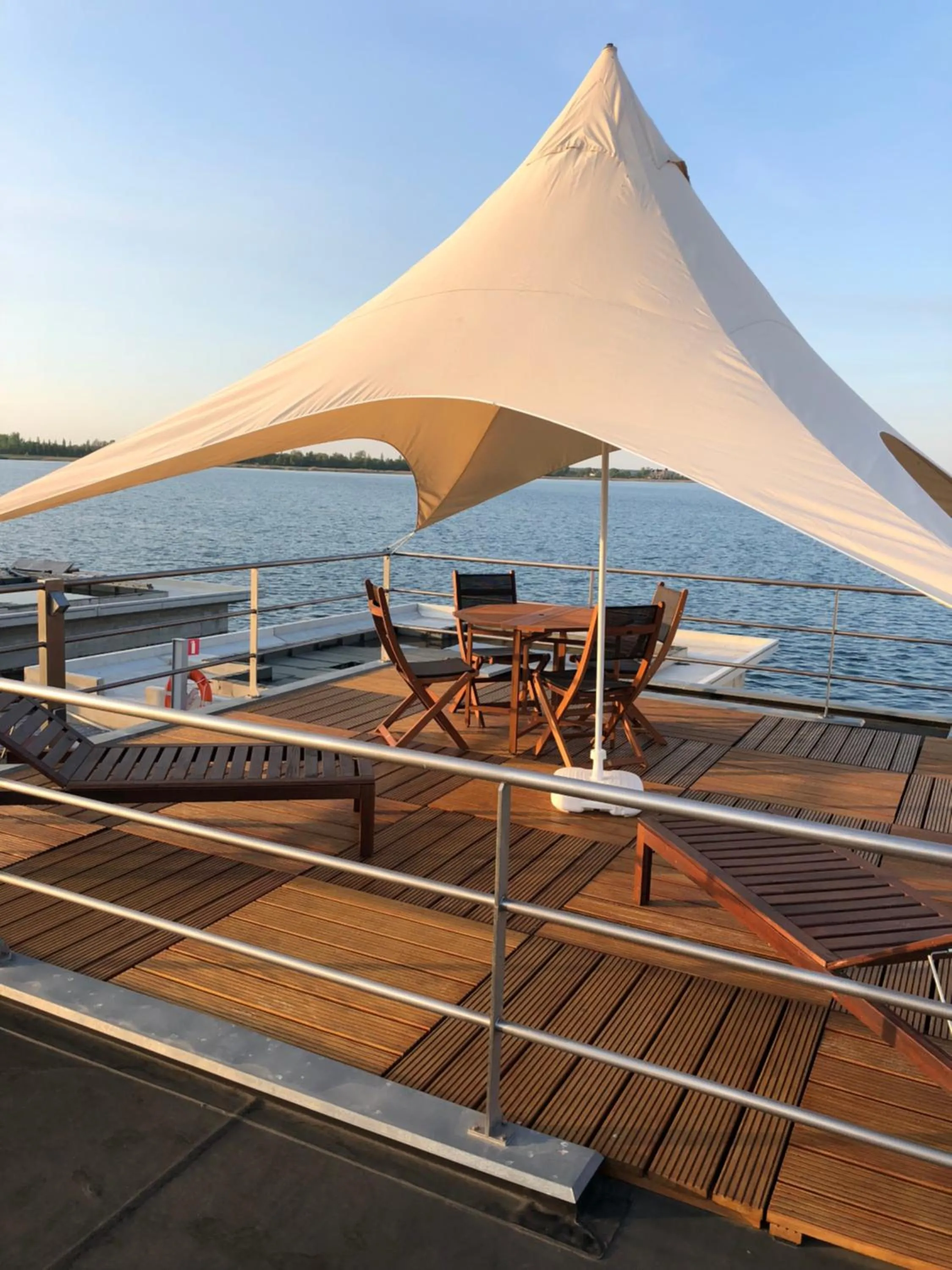 Balcony/Terrace in Hausboot Harmonie