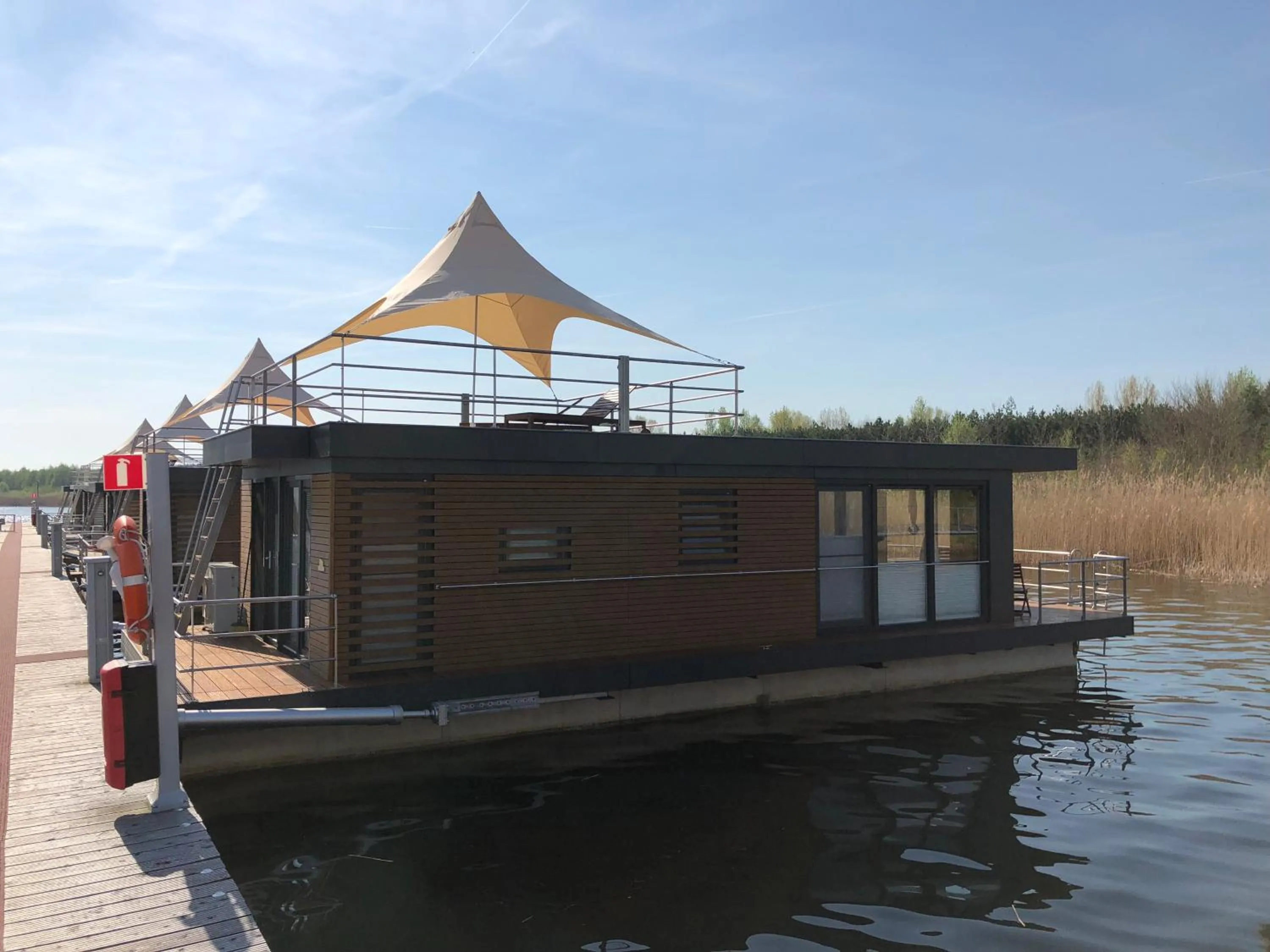 Facade/entrance in Hausboot Harmonie