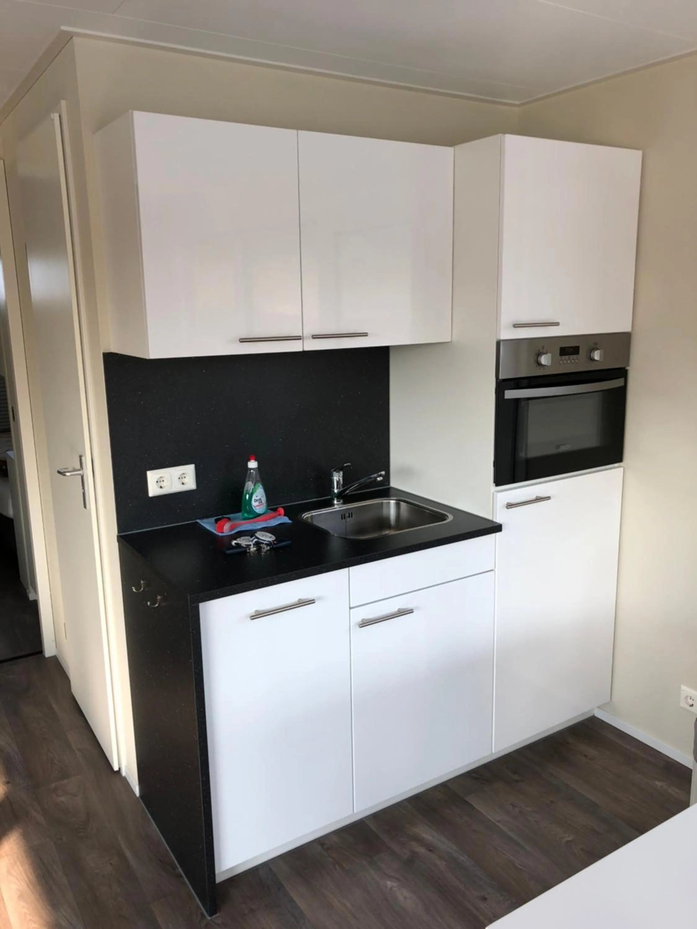 Kitchen or kitchenette in Hausboot Harmonie