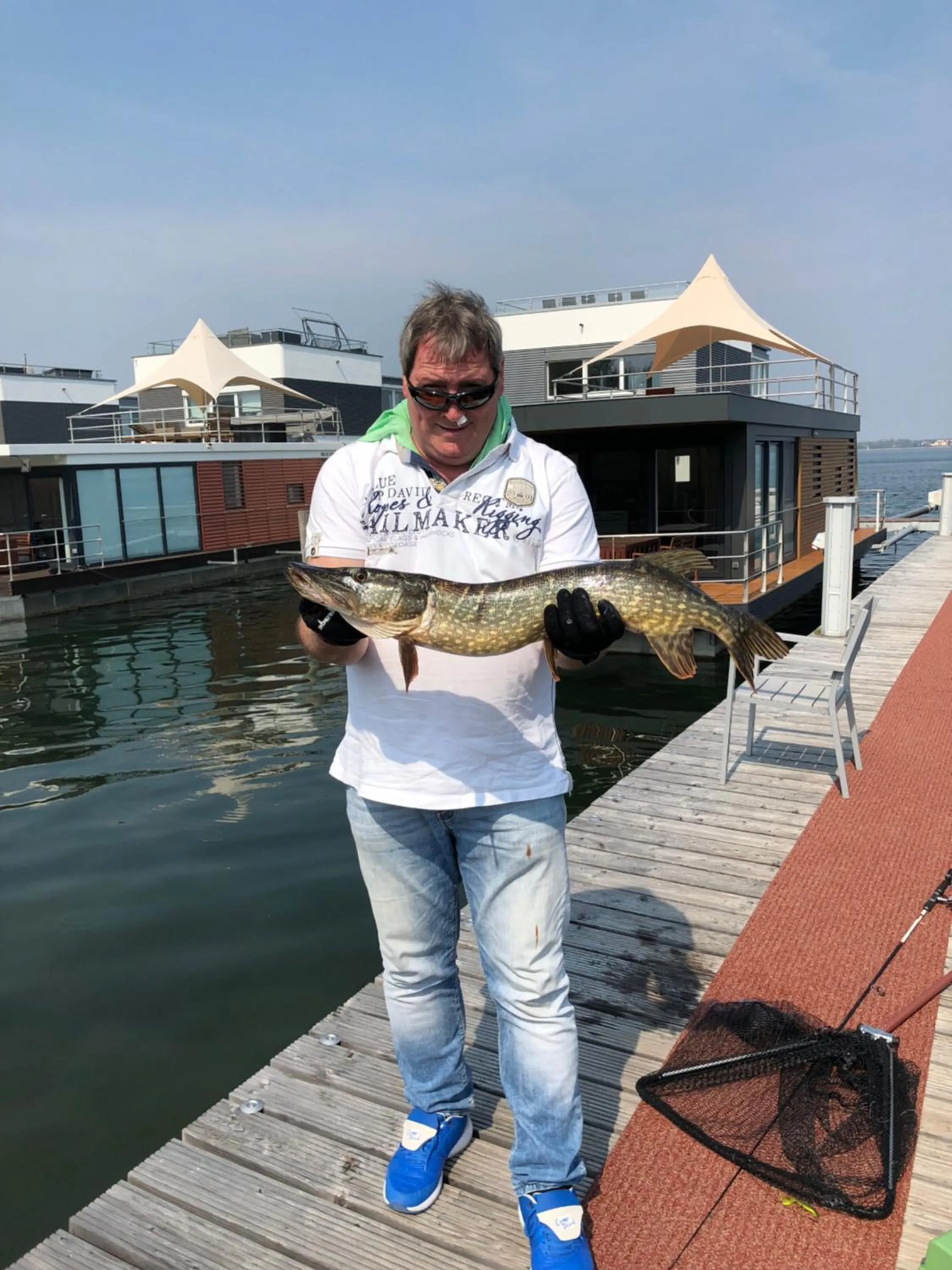 Fishing in Hausboot Harmonie