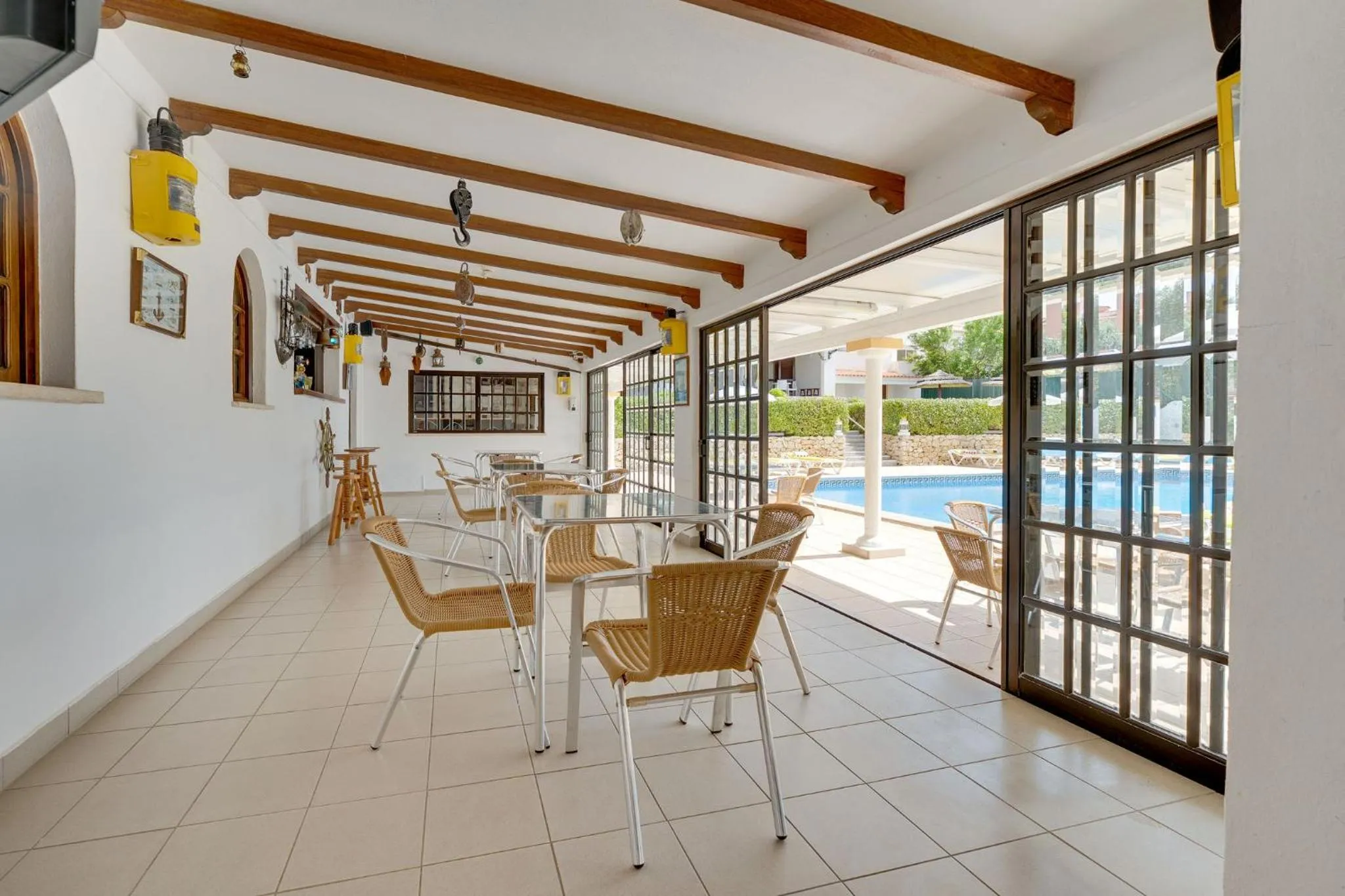 Lounge or bar in Muthu Balaia Sol