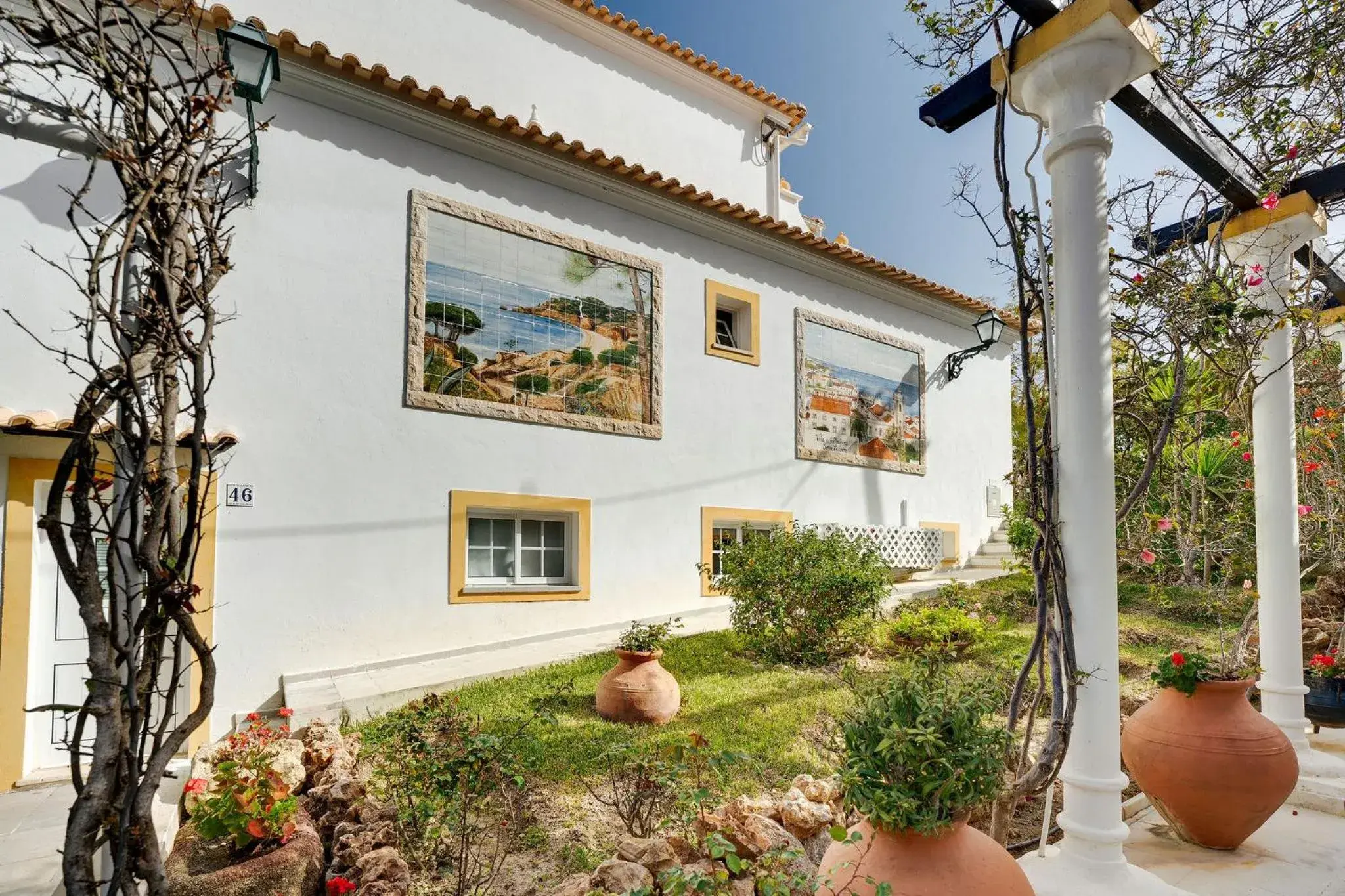 Property building in Muthu Balaia Sol Property building in Muthu Balaia Sol