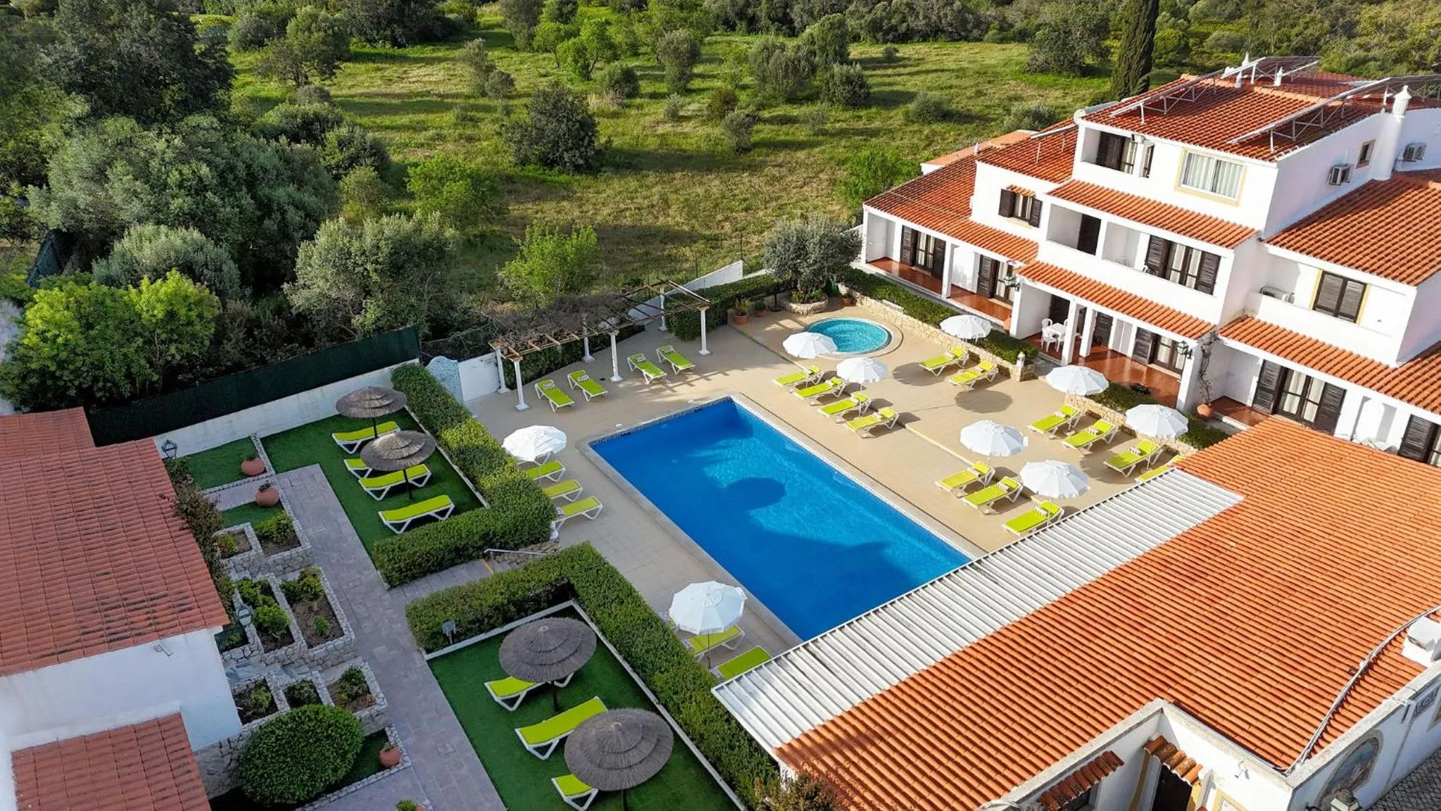 Property building in Muthu Balaia Sol