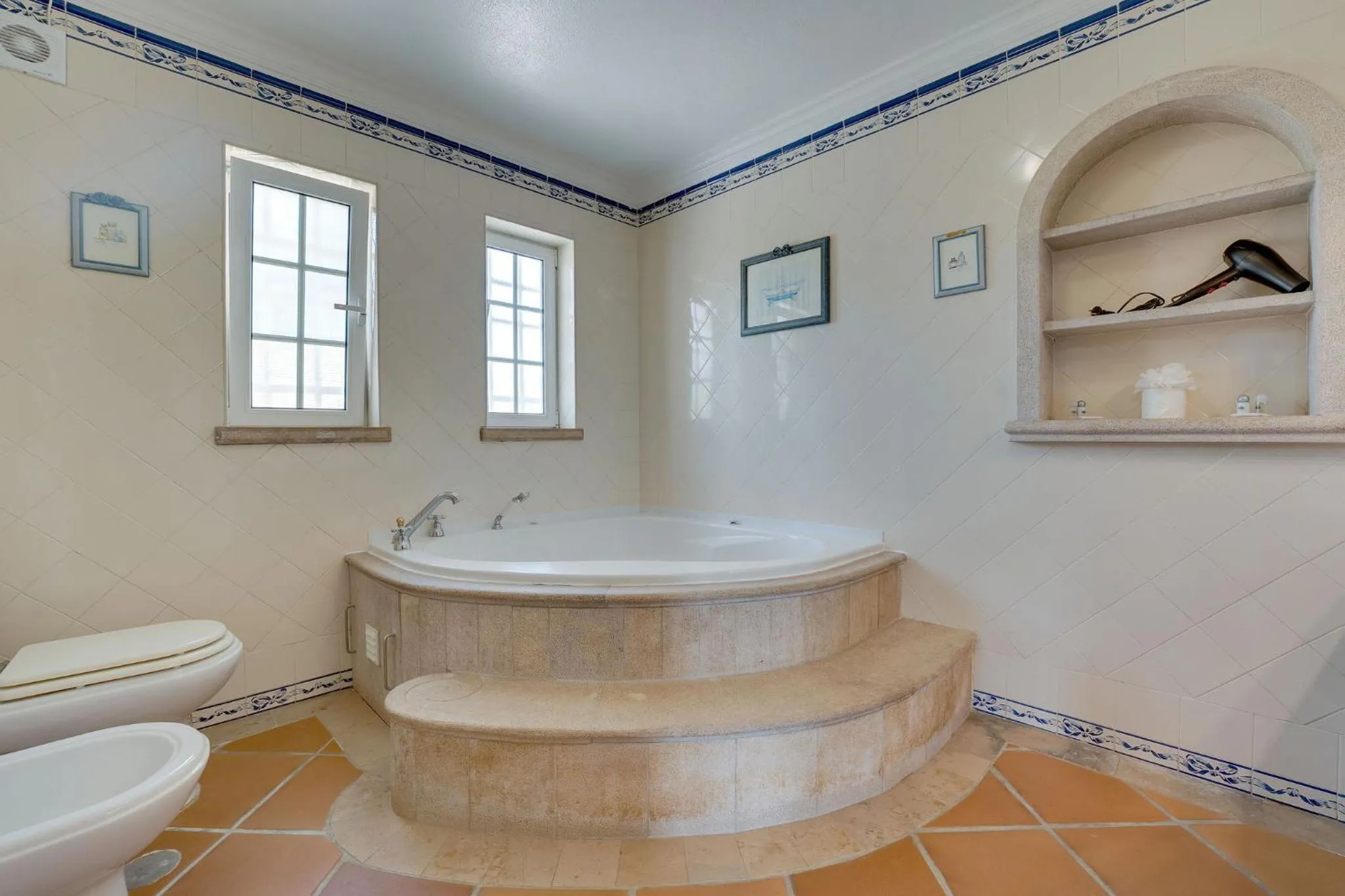 Bathroom in Muthu Balaia Sol