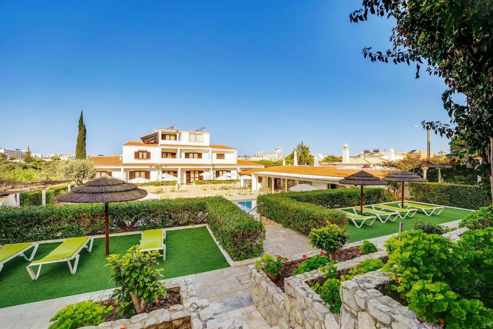 Property building in Muthu Balaia Sol Property building in Muthu Balaia Sol