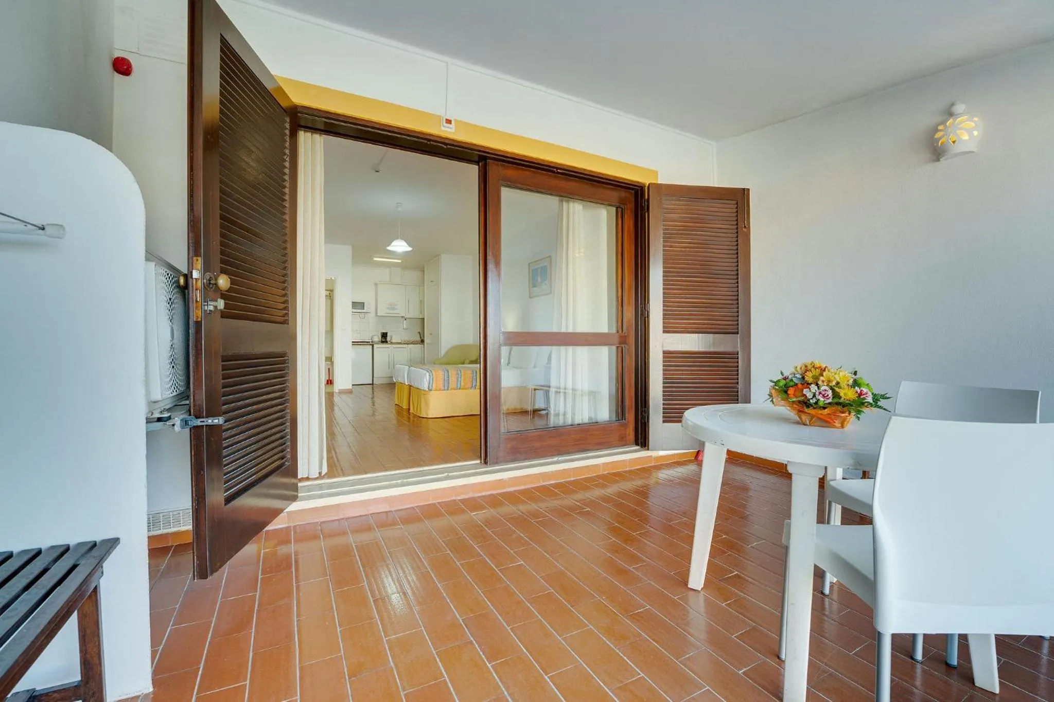 Seating area in Muthu Balaia Sol