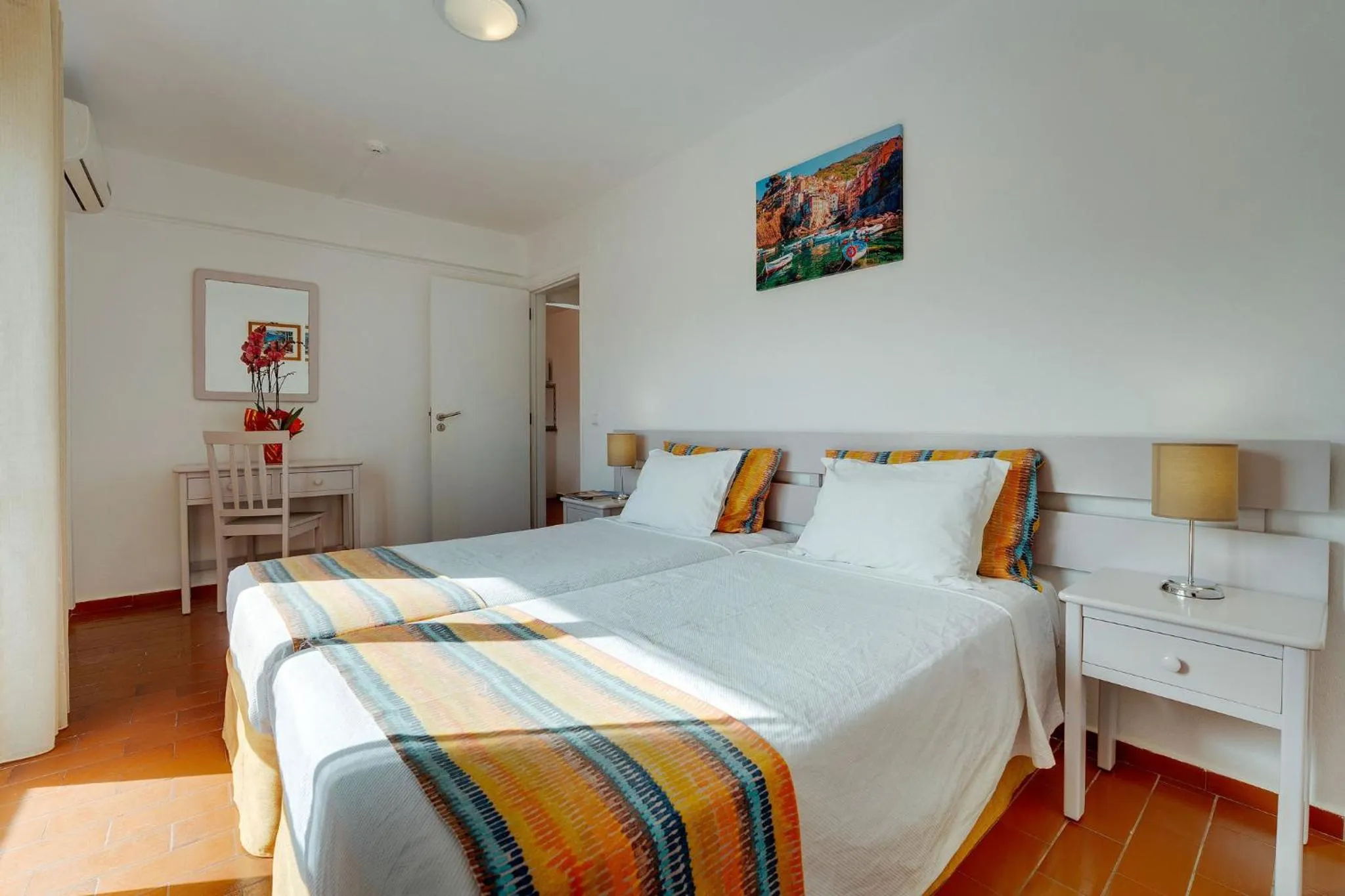 Bedroom, Bed in Muthu Balaia Sol