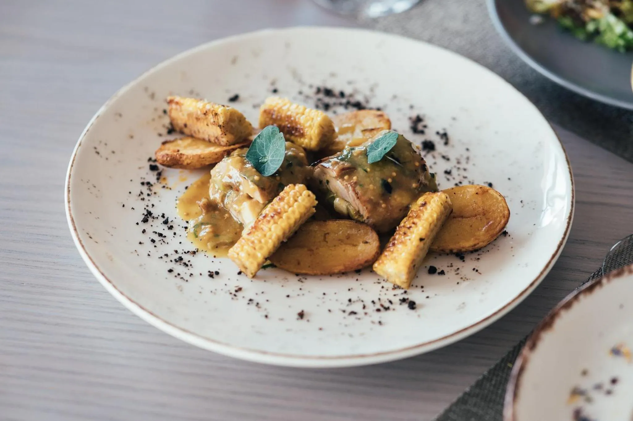 Restaurant/places to eat in My Way Hotel & Events