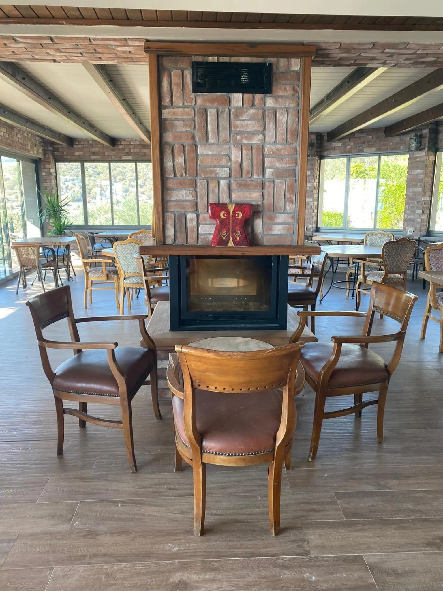 Restaurant/places to eat in Assos Longevity Hotel