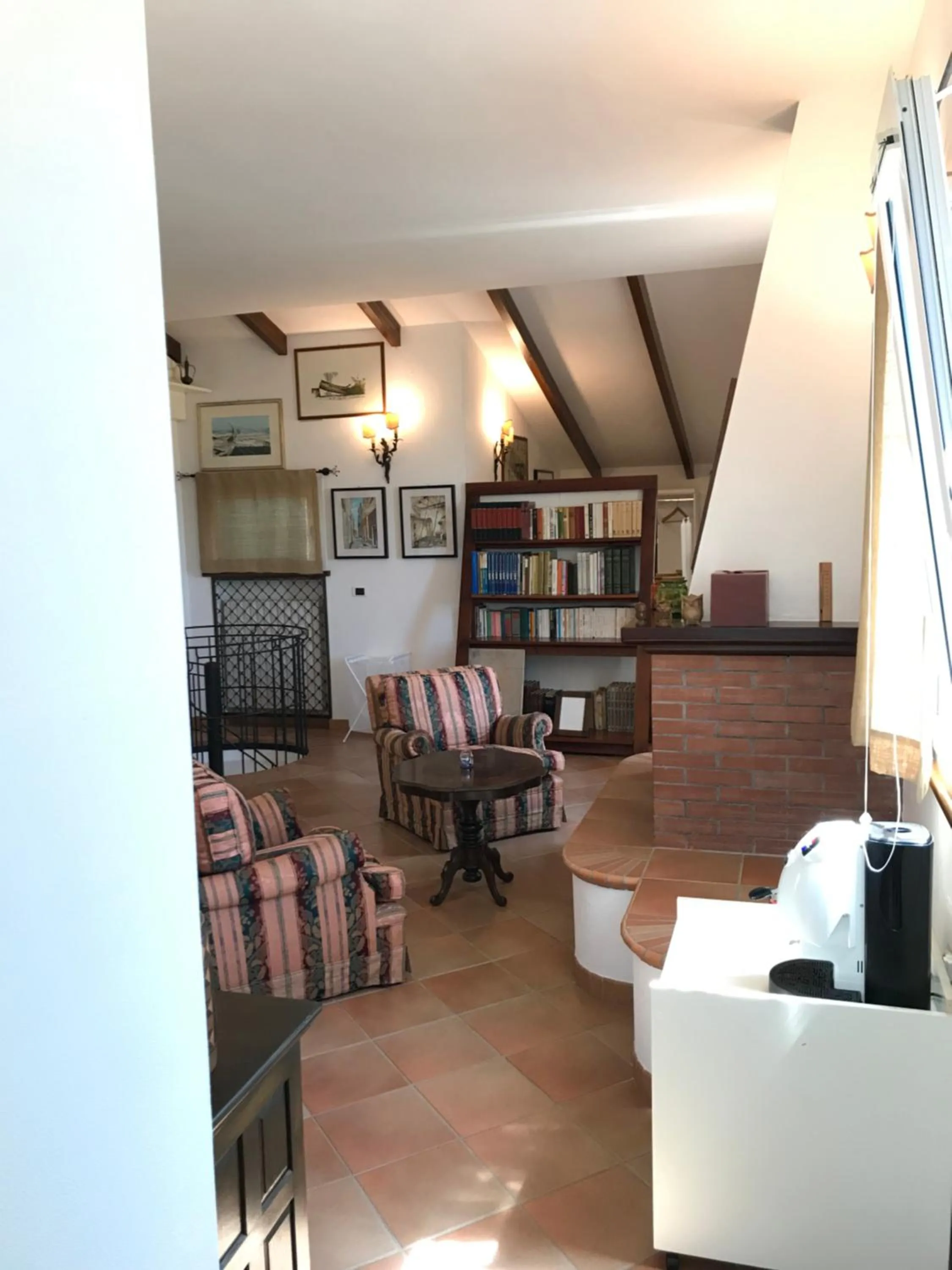 Library in La casa di Sergio