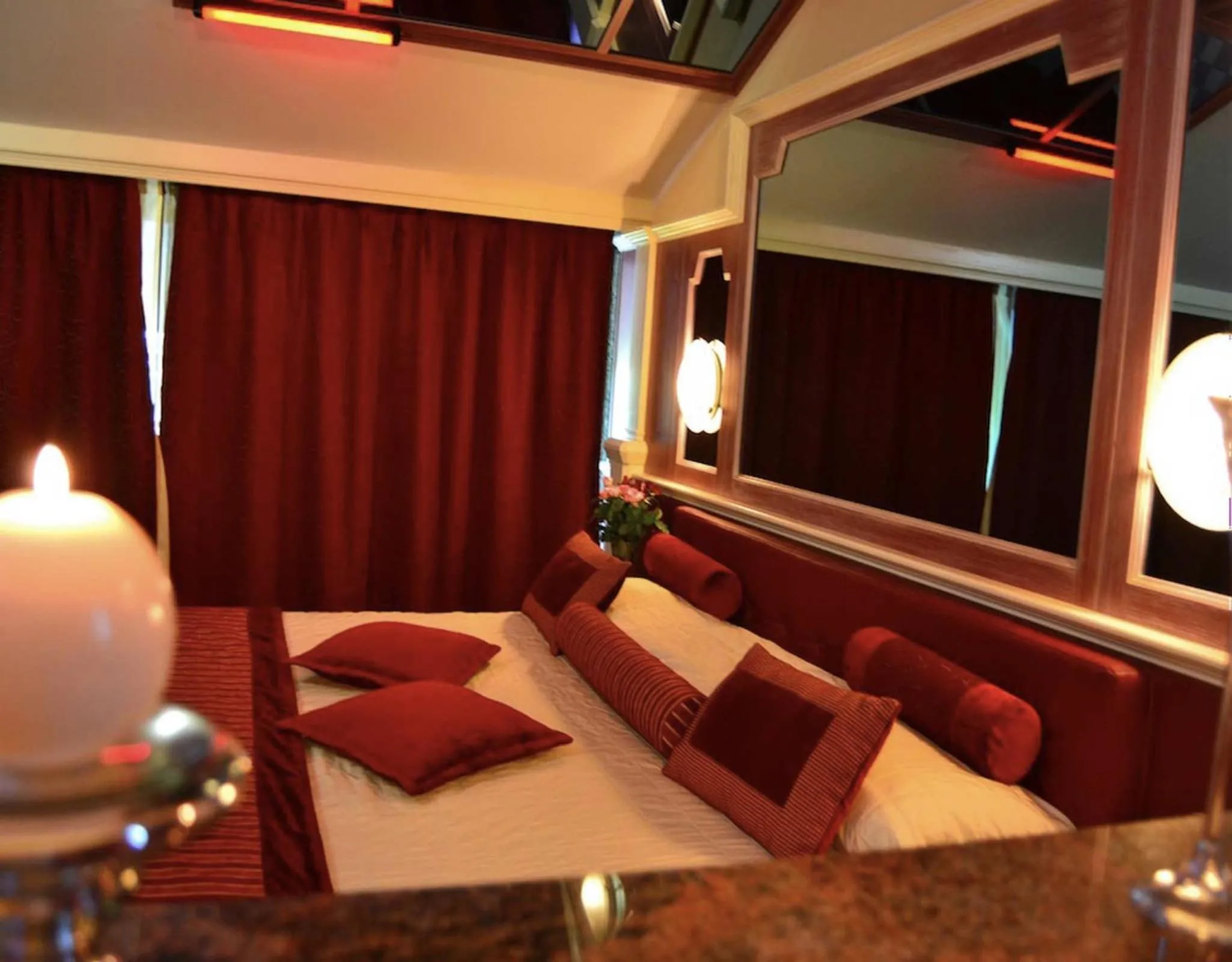 Photo of the whole room in Hotel Motel 2
