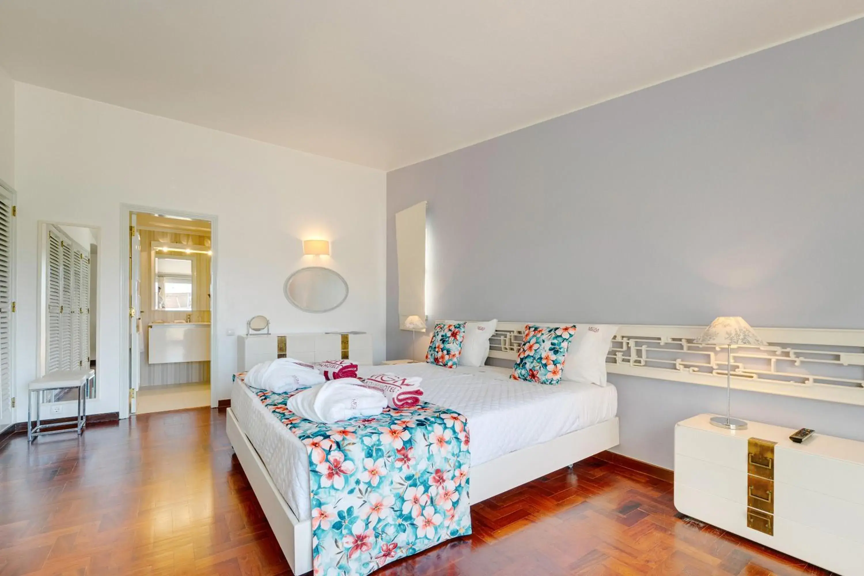 Bedroom, Bed in Muthu Clube Praia da Oura Bedroom, Bed in Muthu Clube Praia da Oura