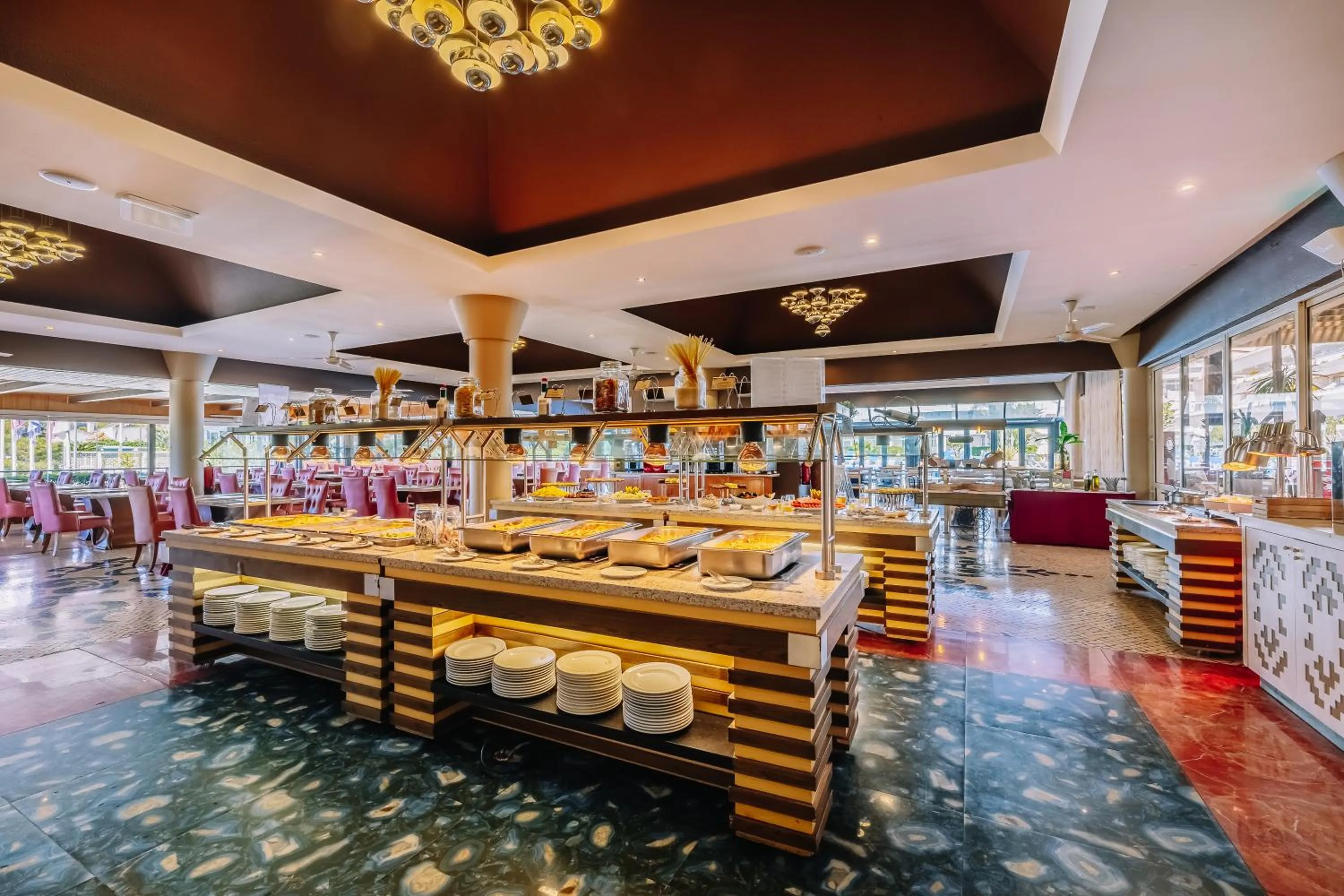 Restaurant/places to eat in Muthu Clube Praia da Oura