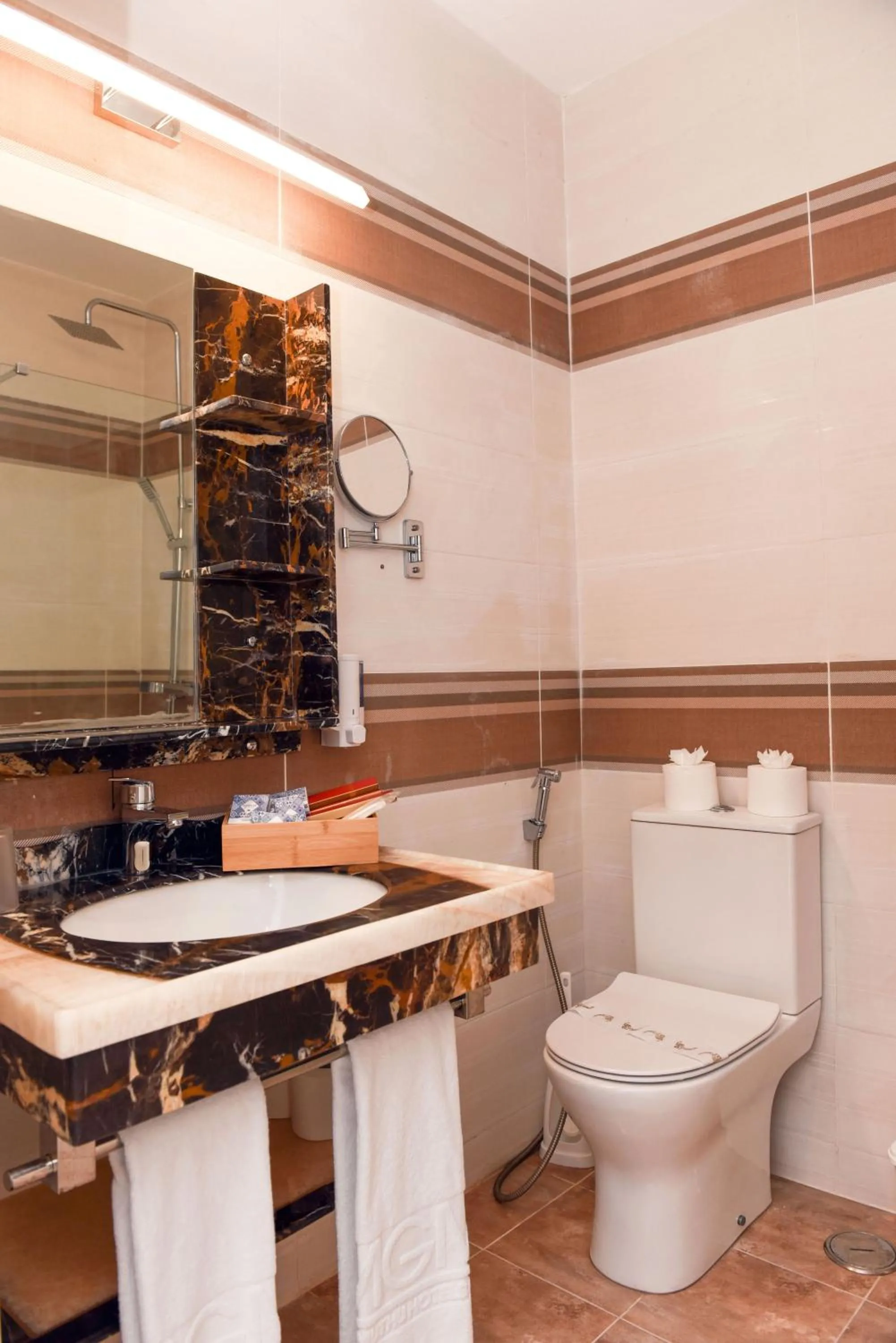 Bathroom in Muthu Clube Praia da Oura