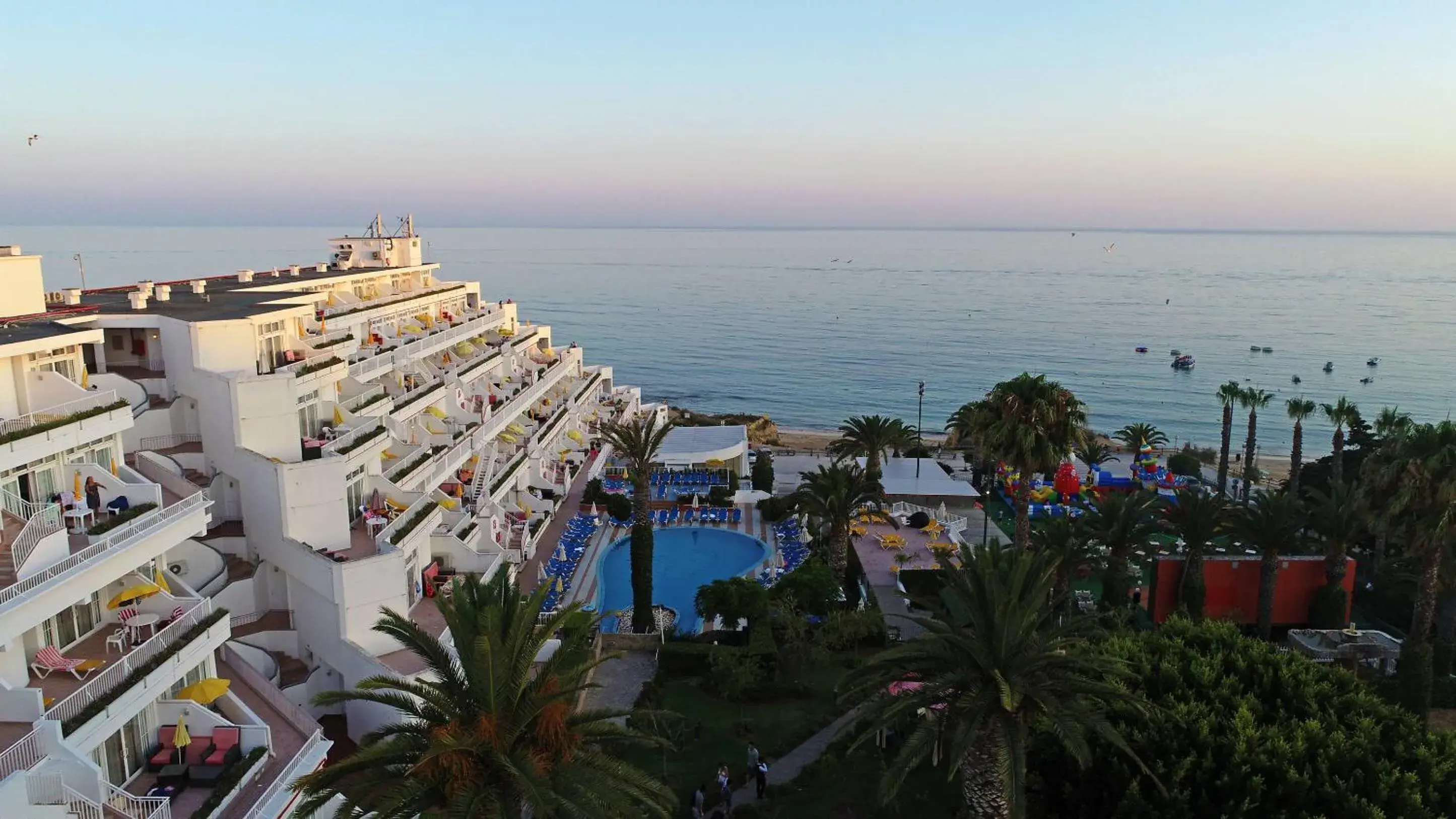 Property building in Muthu Clube Praia da Oura Property building in Muthu Clube Praia da Oura