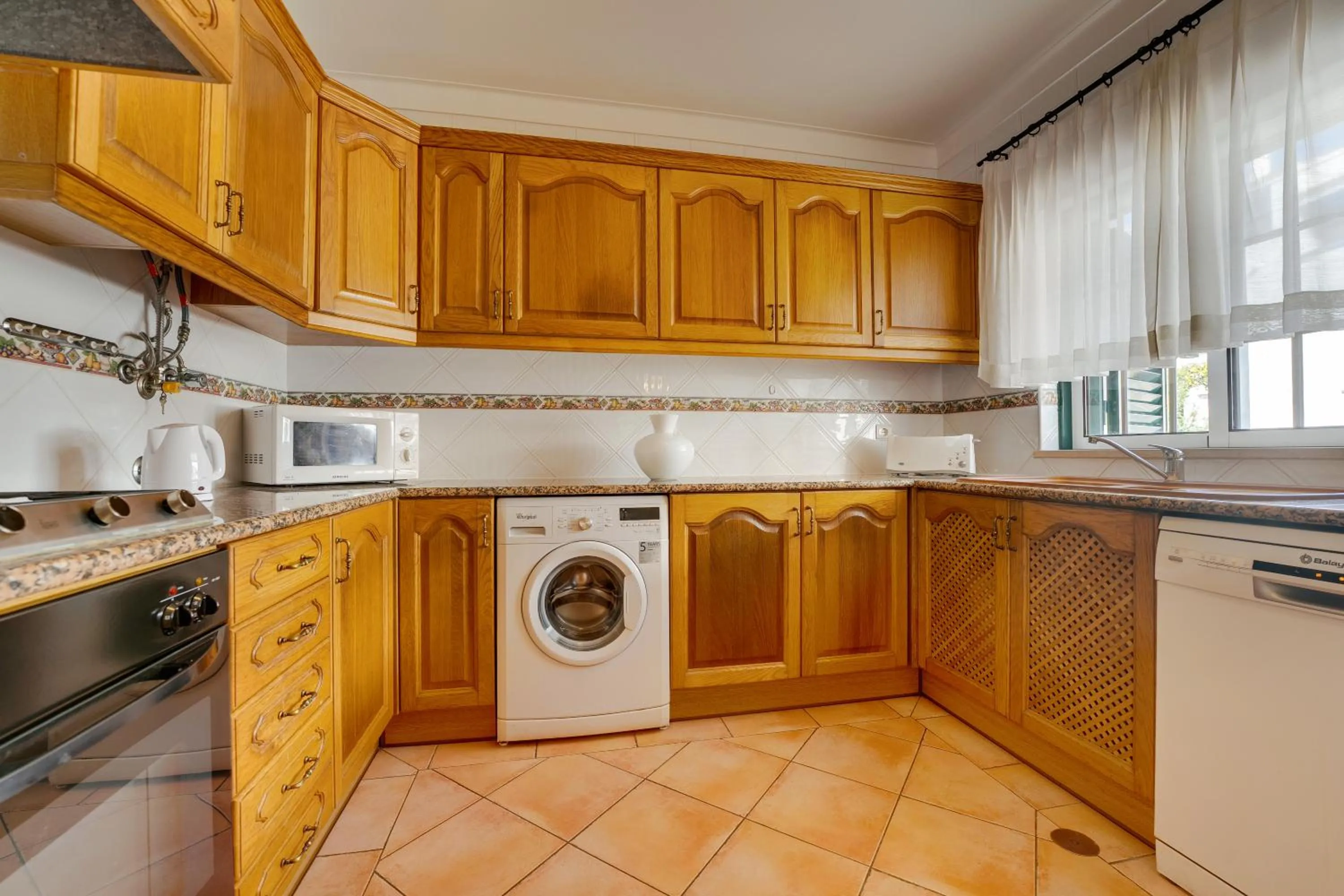 Coffee/tea facilities in Muthu Clube Praia da Oura