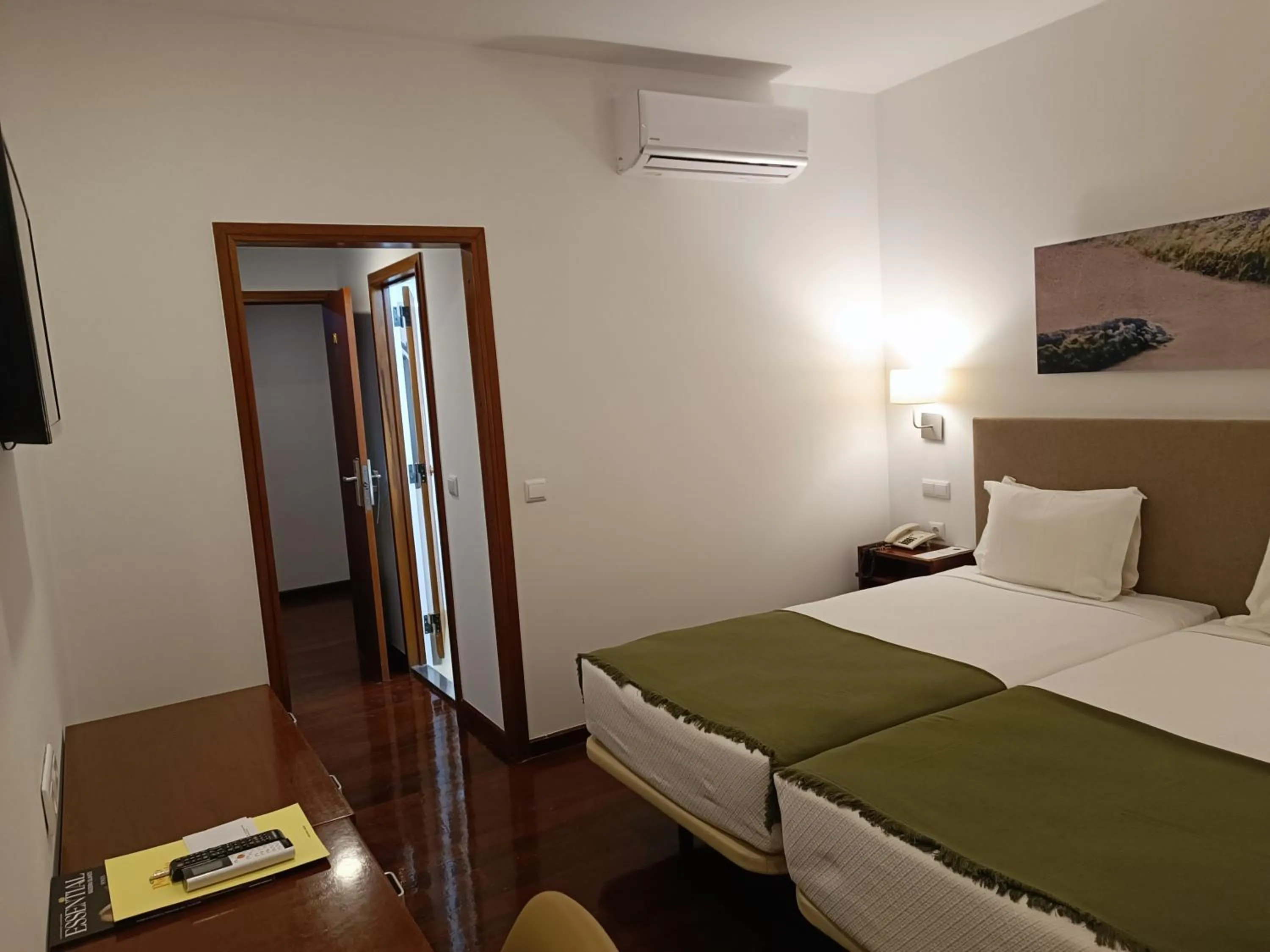 Bedroom, Bed in Hotel Porto Santo & Spa