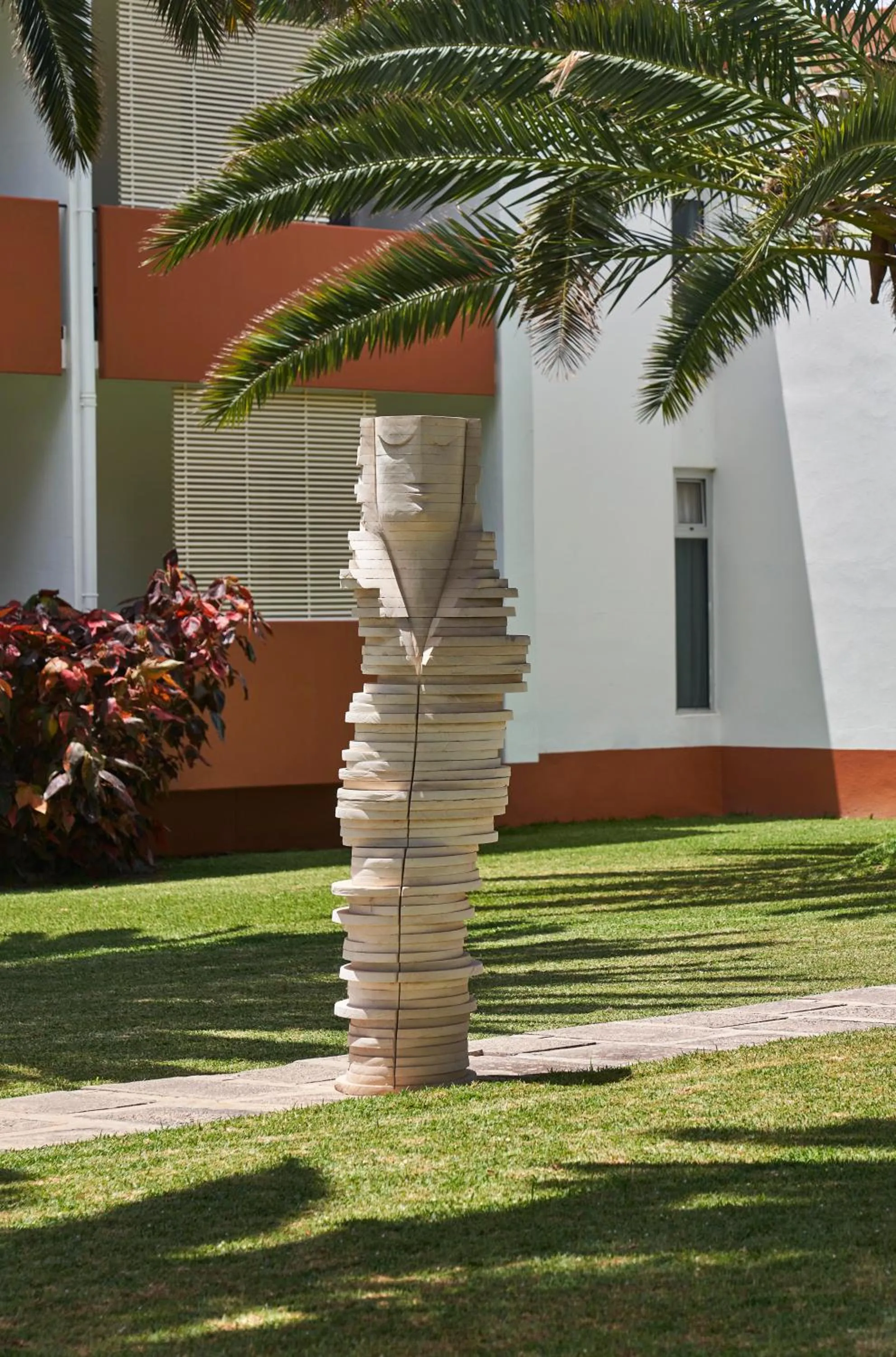 Property building in Hotel Porto Santo & Spa