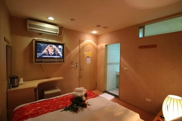 Bed in Tanxiang Resort Hotel Sun Moon Lake Harbour - Sun Moon Lake Pier