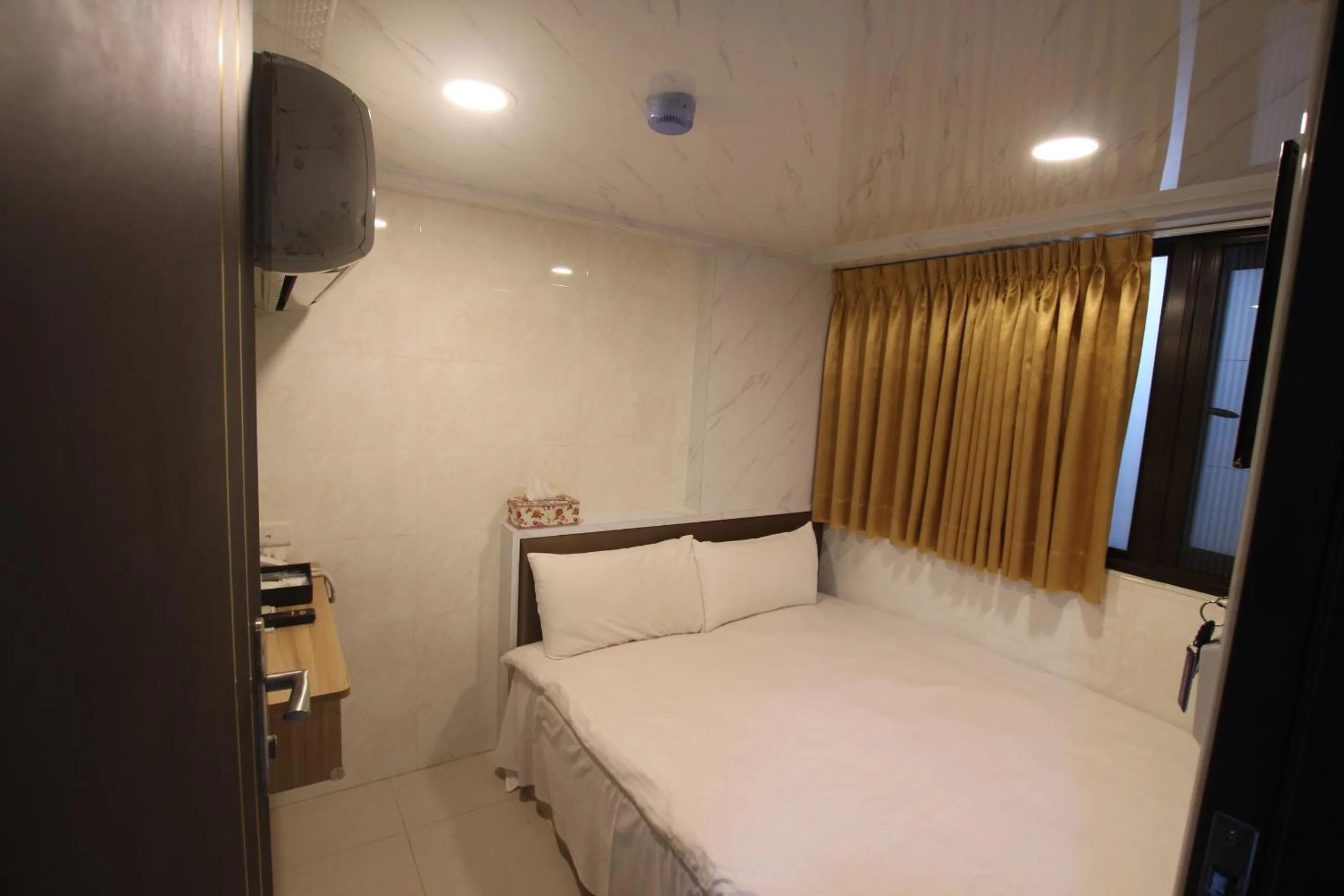 Bed in Tanxiang Resort Hotel Sun Moon Lake Harbour - Sun Moon Lake Pier