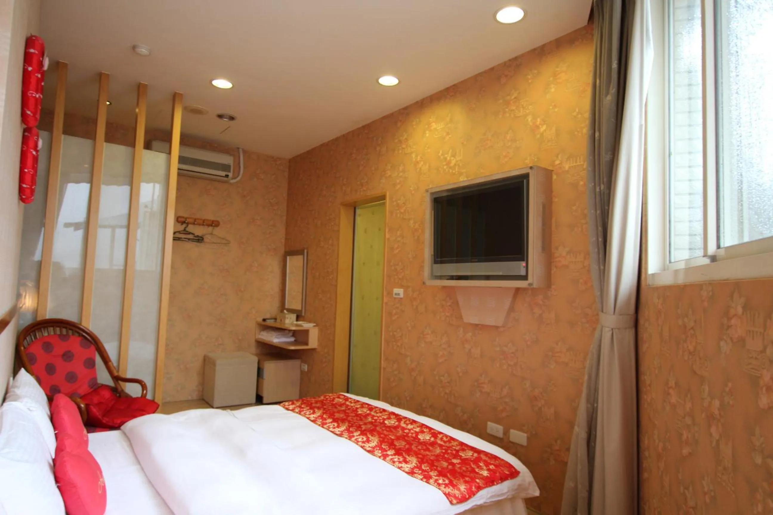 Day, Bed in Tanxiang Resort Hotel Sun Moon Lake Harbour - Sun Moon Lake Pier