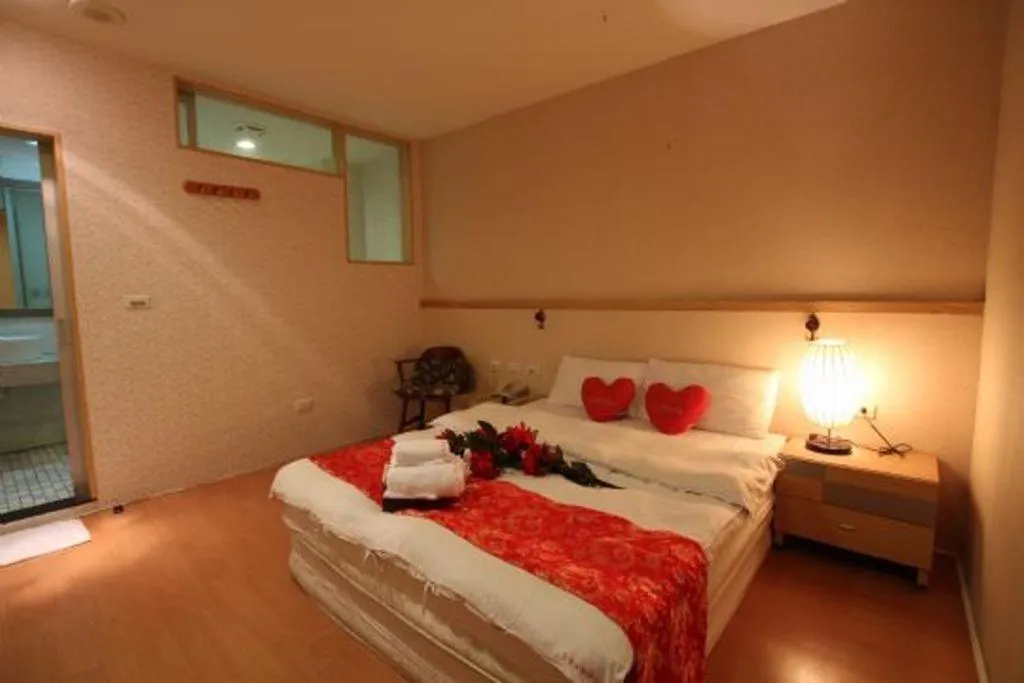 Bed in Tanxiang Resort Hotel Sun Moon Lake Harbour - Sun Moon Lake Pier