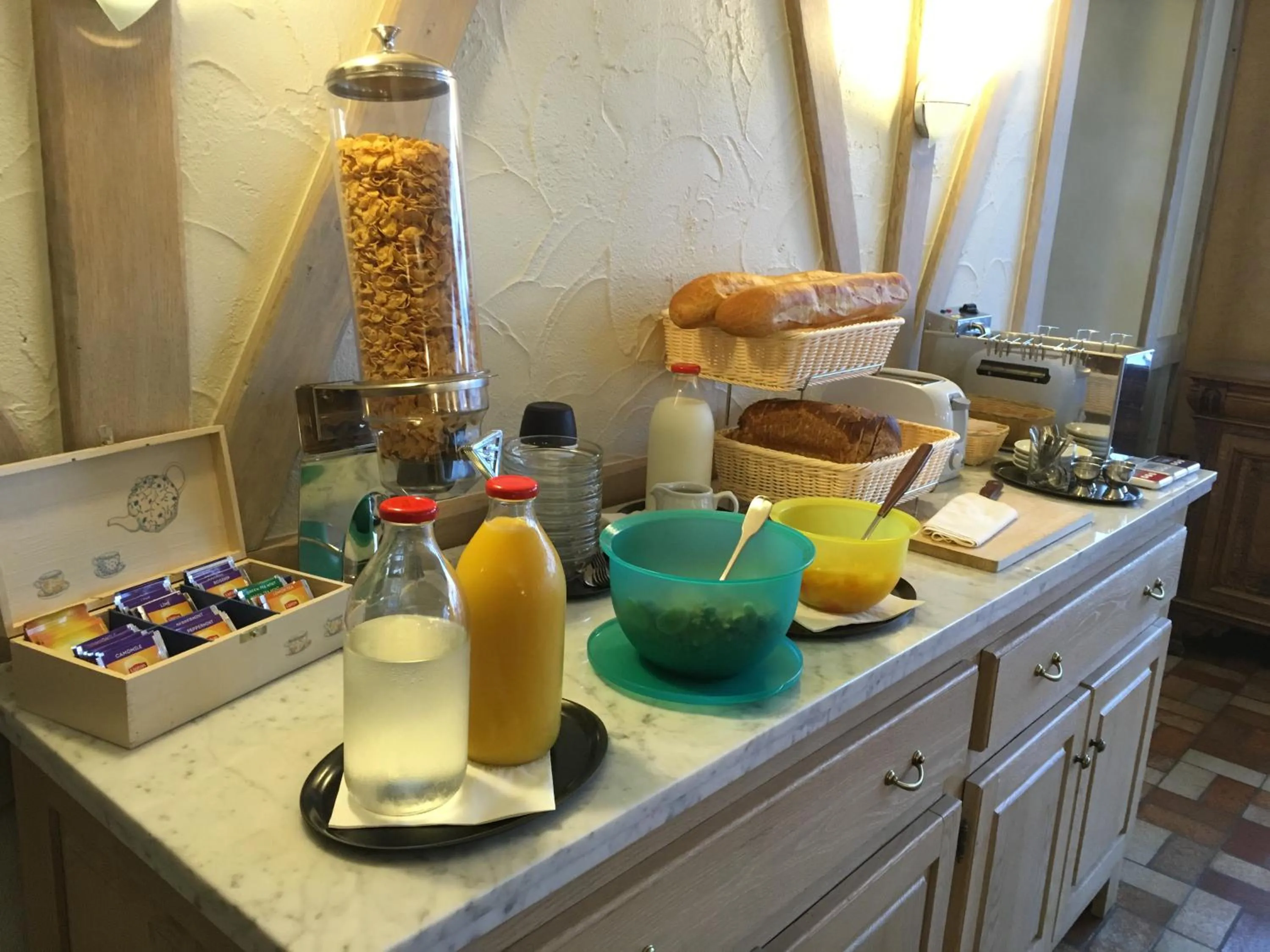 Breakfast in Auberge Saint-Martin