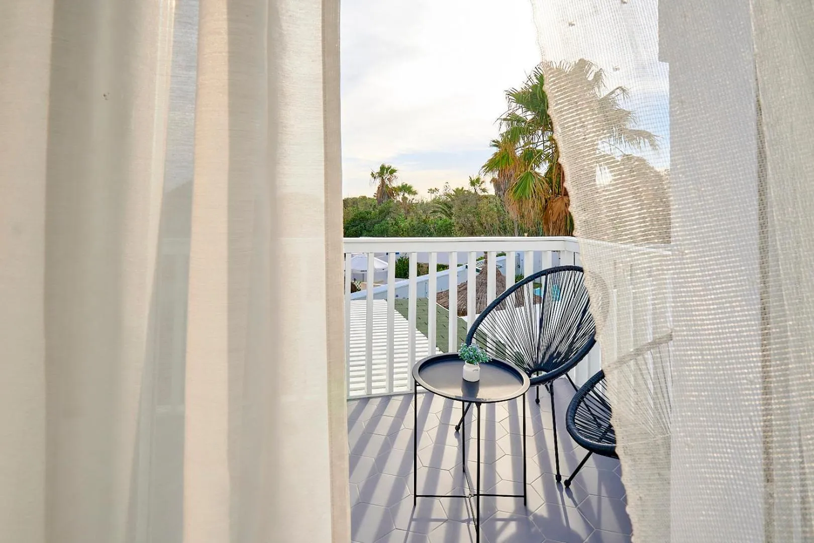 Balcony/Terrace in Labreña Hotel