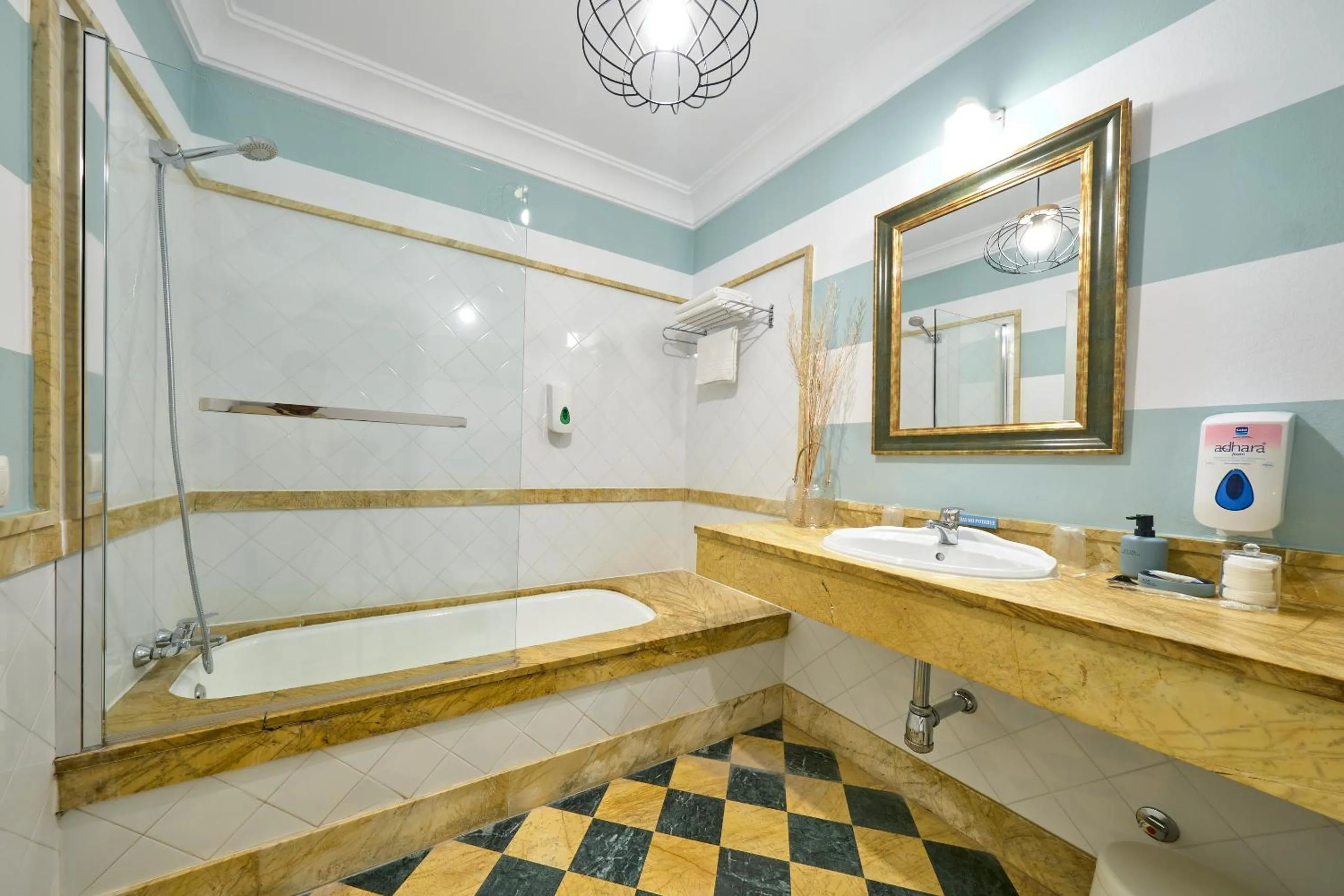 Bath in Labreña Hotel