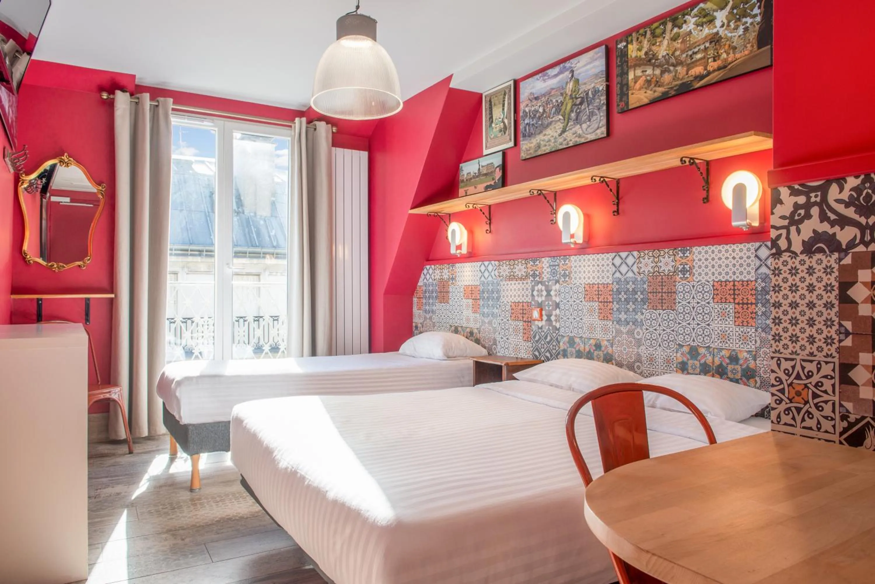 Bed in Hôtel de Roubaix