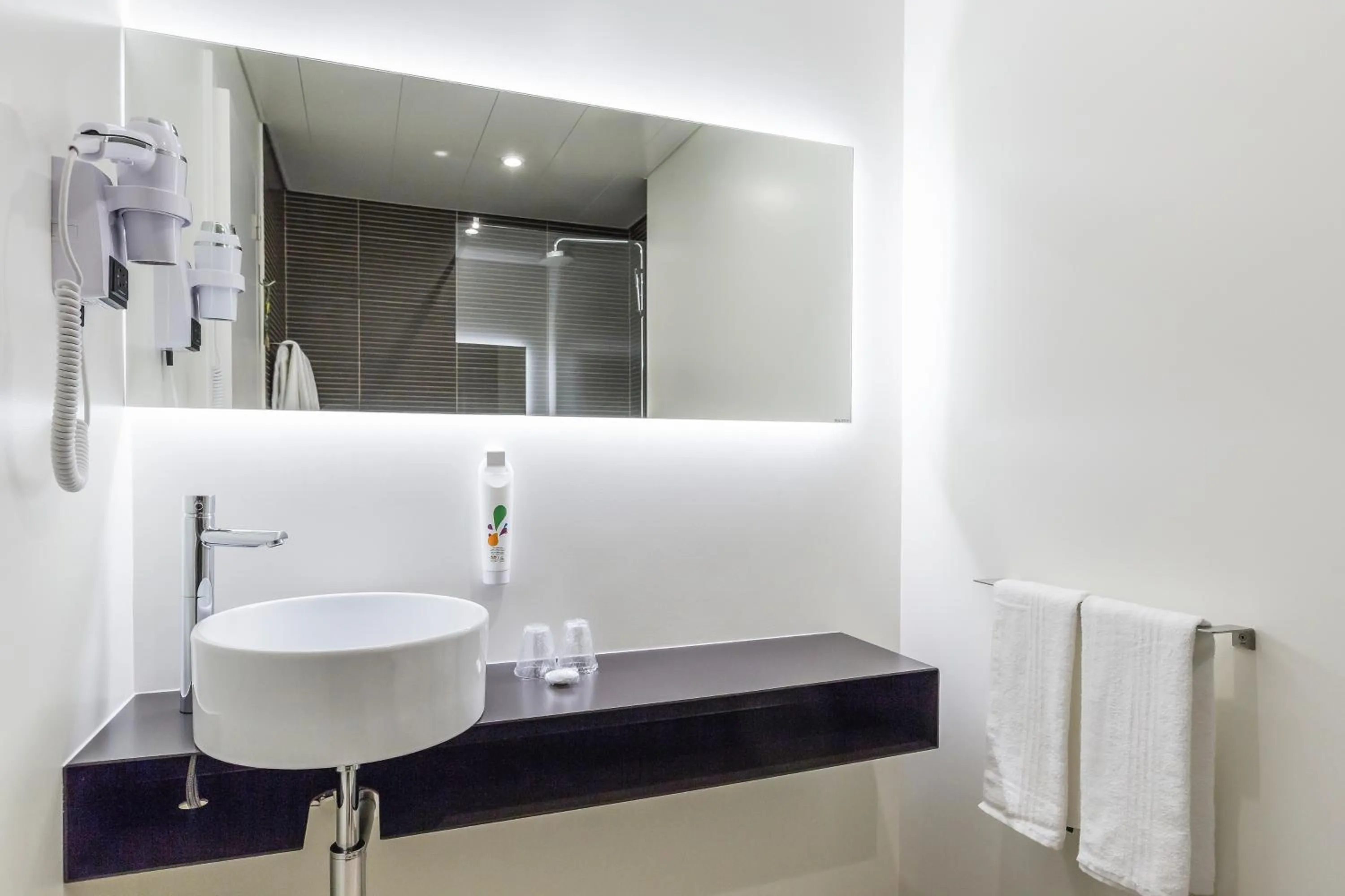 Bathroom in Ibis Styles Lisboa Centro Marquês de Pombal