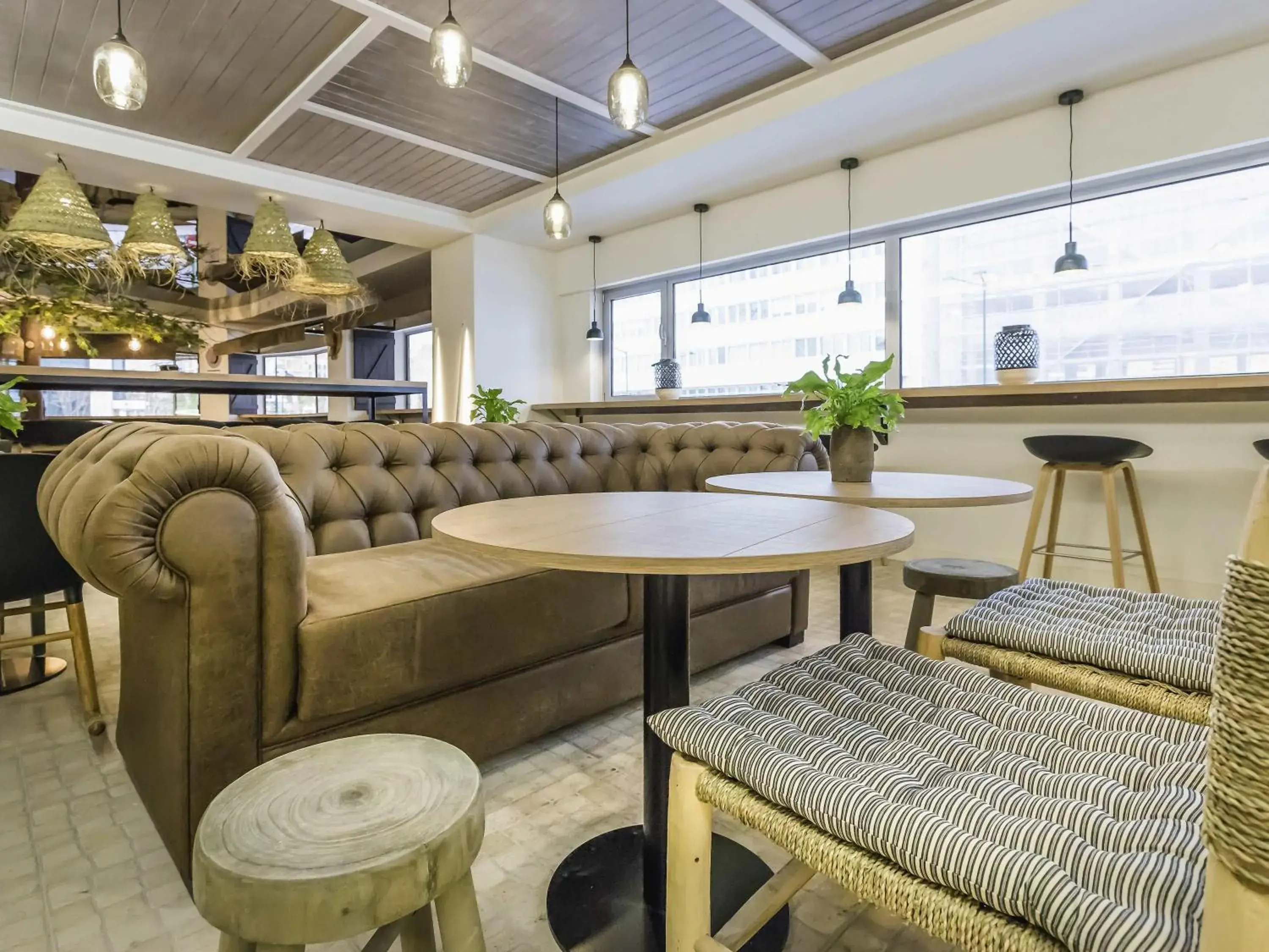 Lounge or bar in Ibis Styles Lisboa Centro Marquês de Pombal Lounge or bar in Ibis Styles Lisboa Centro Marquês de Pombal