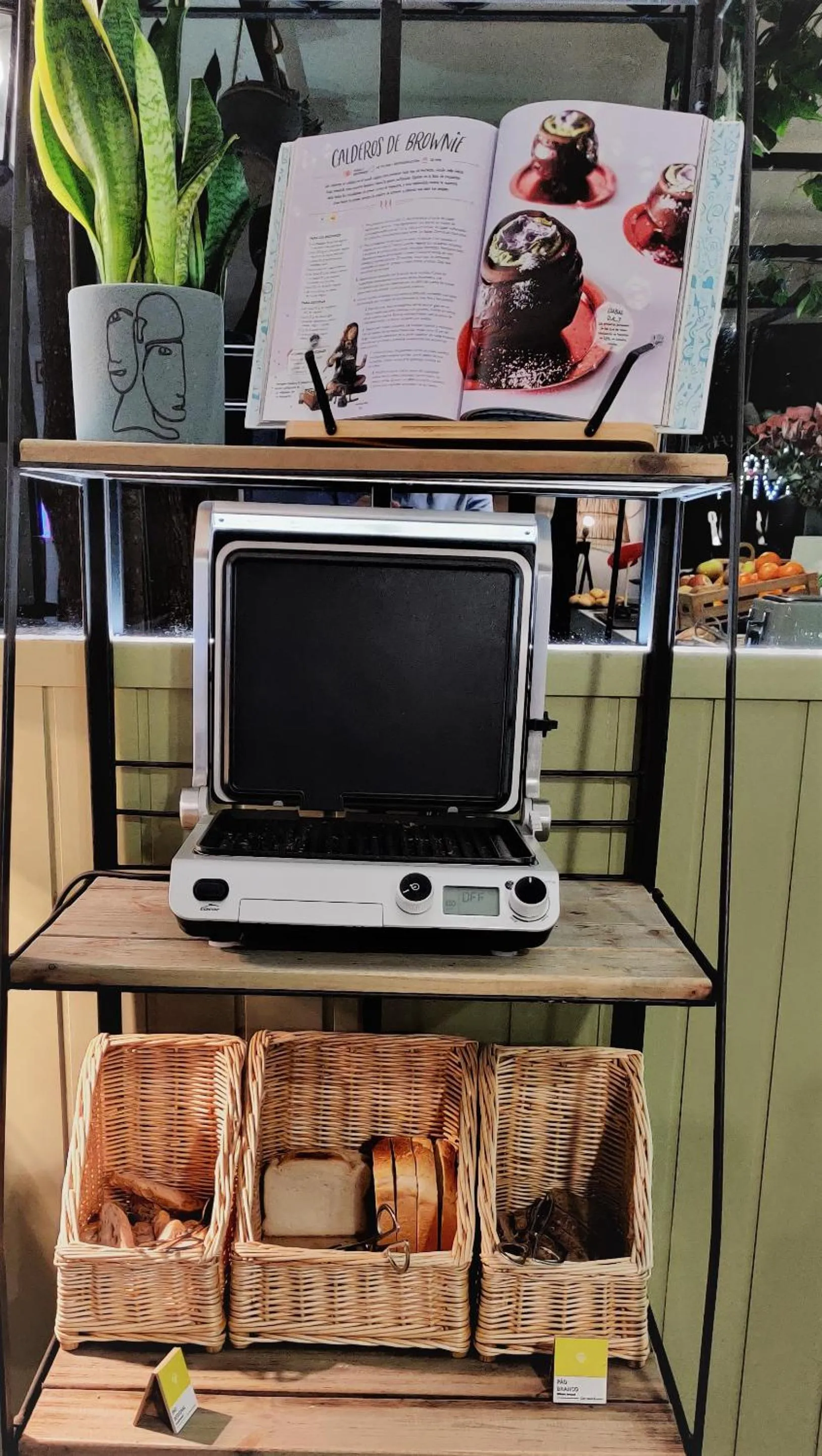 Breakfast in Ibis Styles Lisboa Centro Marquês de Pombal