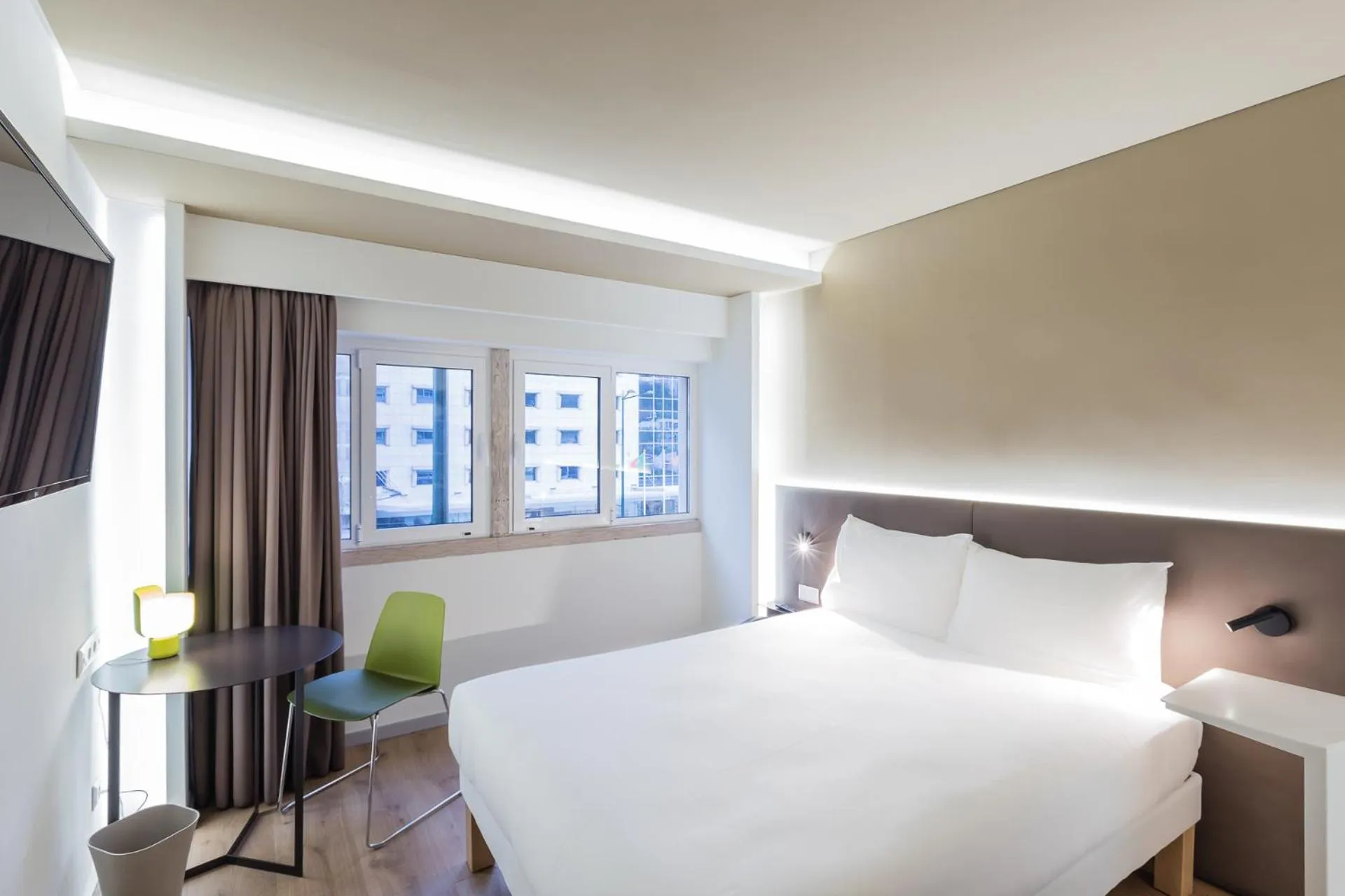 Nearby landmark, Bed in Ibis Styles Lisboa Centro Marquês de Pombal