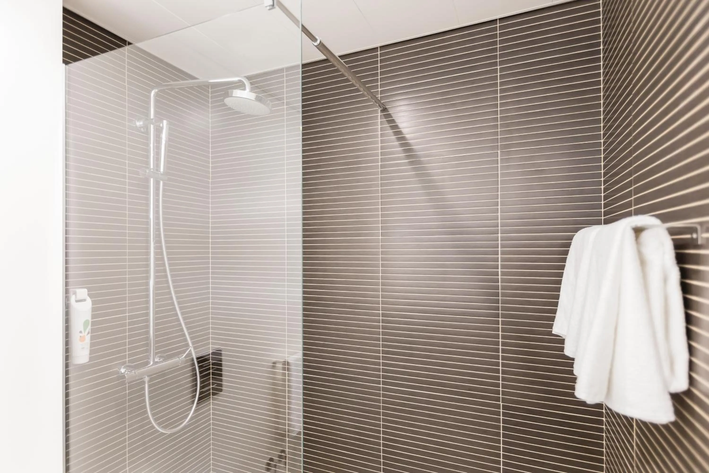 Bathroom in Ibis Styles Lisboa Centro Marquês de Pombal