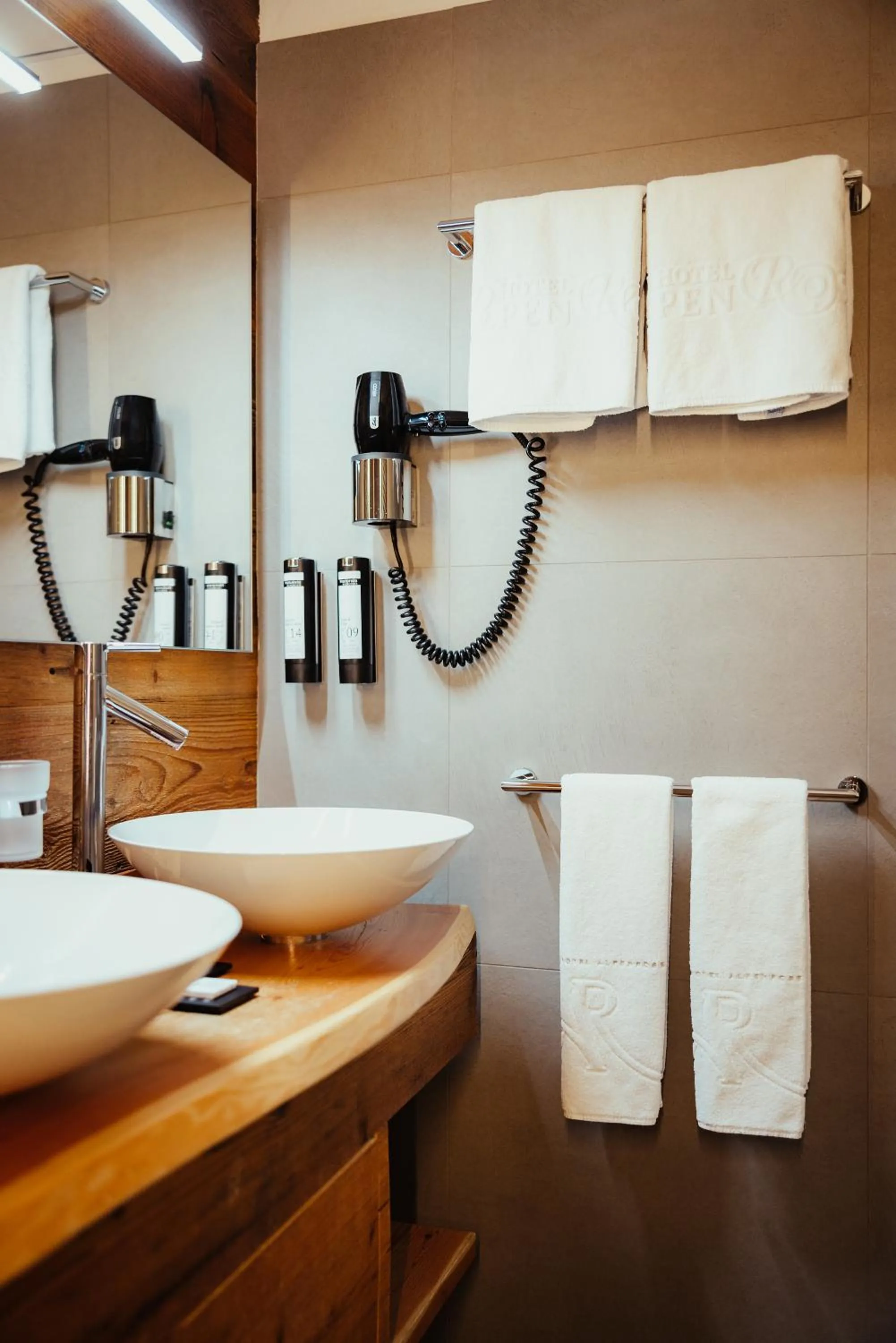 Bed in Hotel Alpenrose