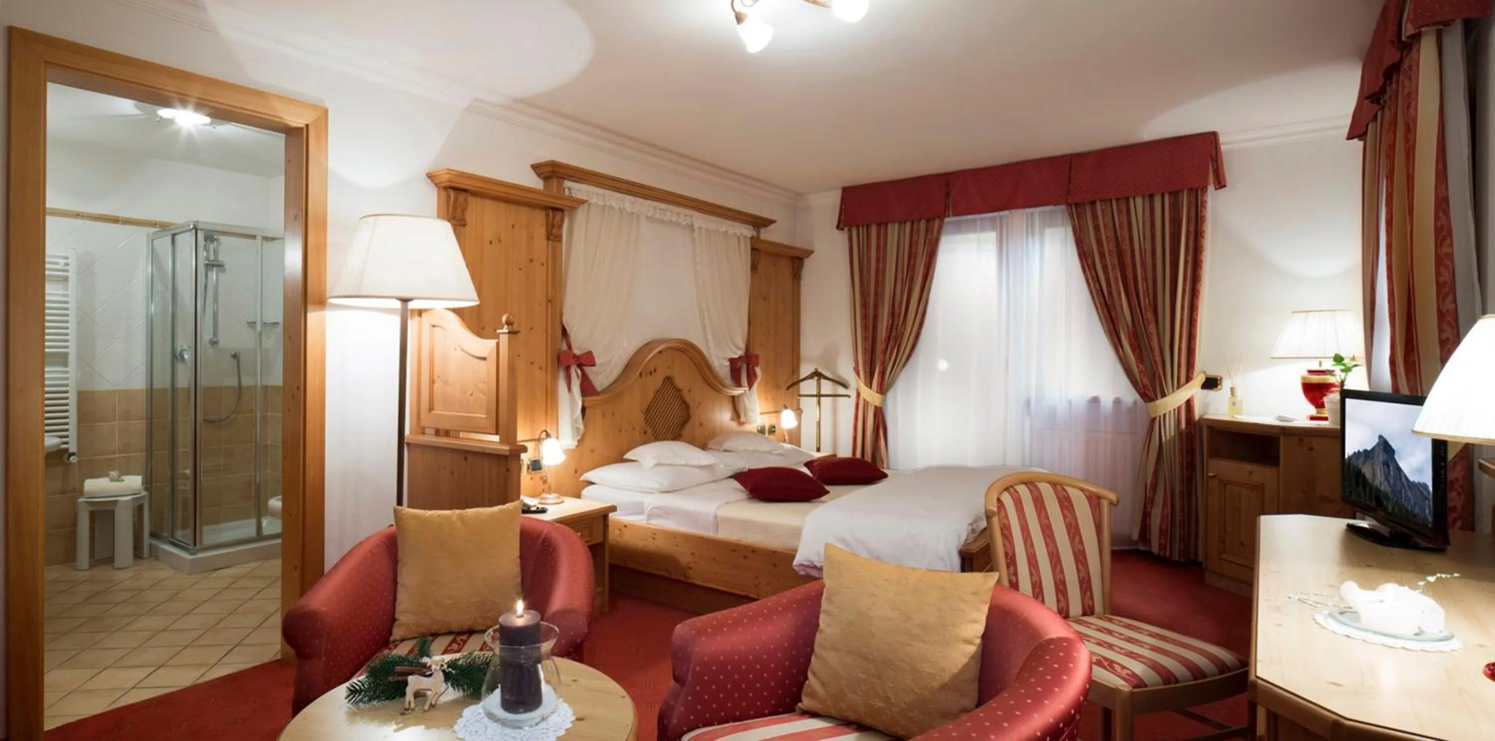 Photo of the whole room, Bed in Hotel Alpenrose