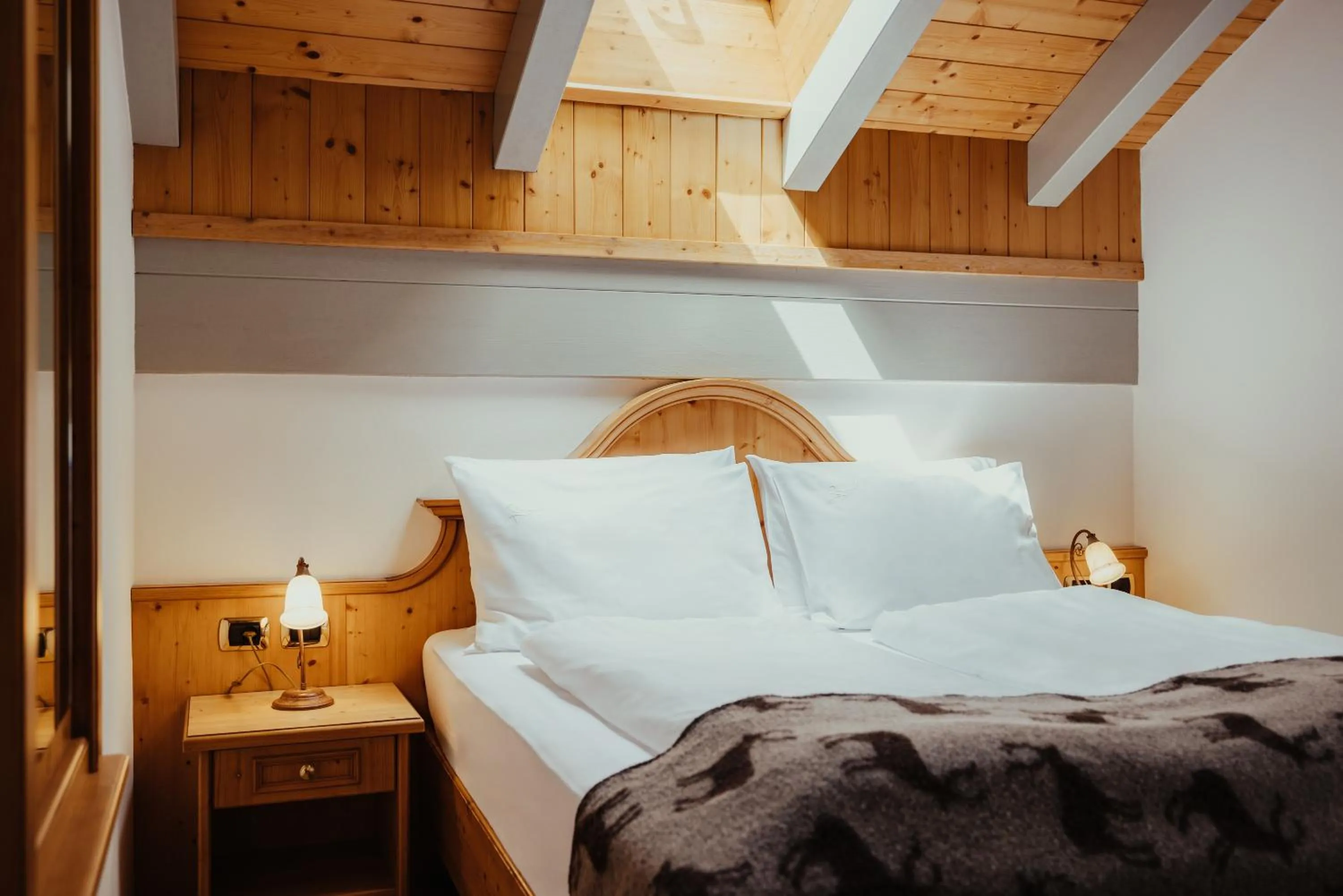 Bed in Hotel Alpenrose