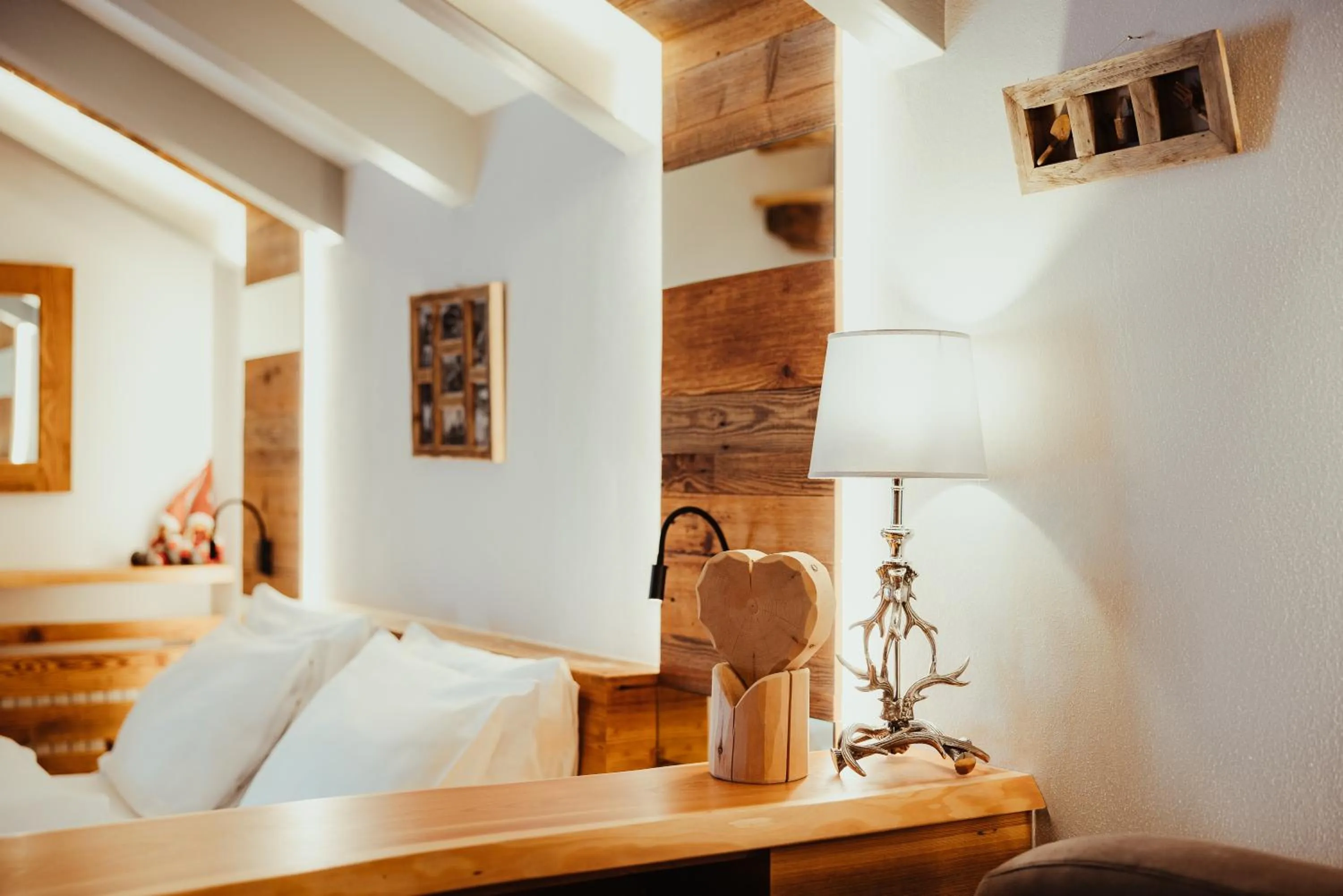 Bed in Hotel Alpenrose