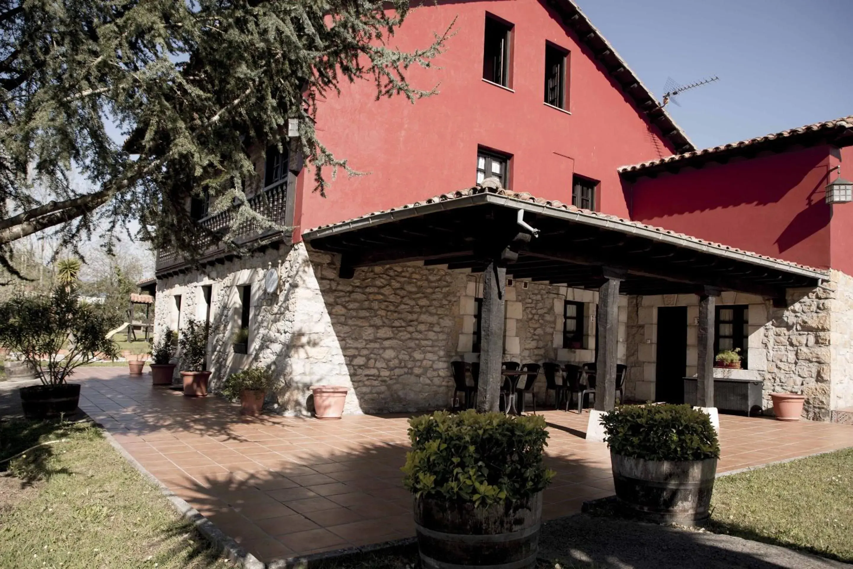 Property building in Apartamentos La Gloria Property building in Apartamentos La Gloria